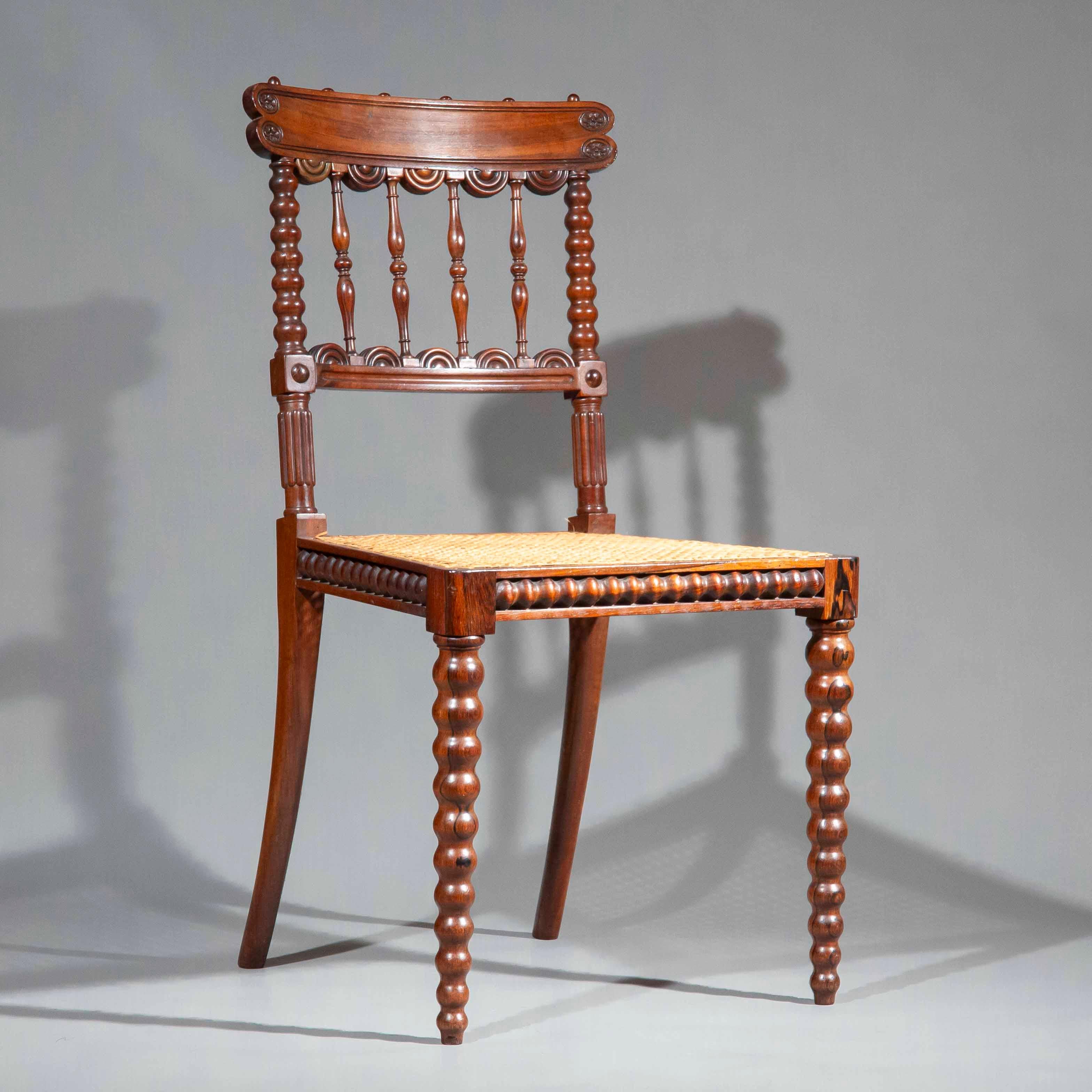 Paire de chaises Regency Gonçalo Alves avec sièges cannés en vente 5