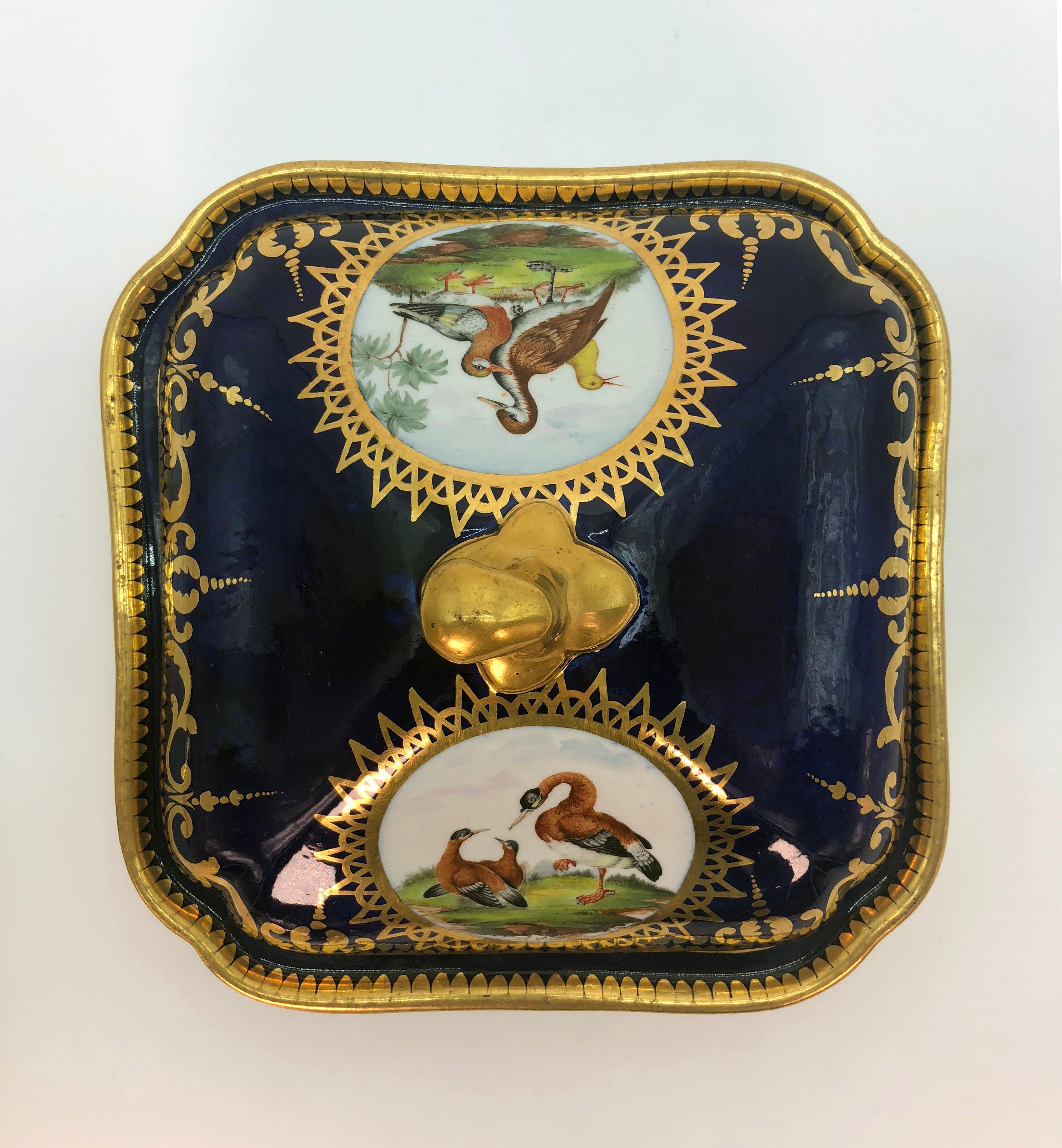 Early 19th Century Pair of Regency Hand Painted Porcelain Covered Dishes by Coalport, circa 1805 For Sale