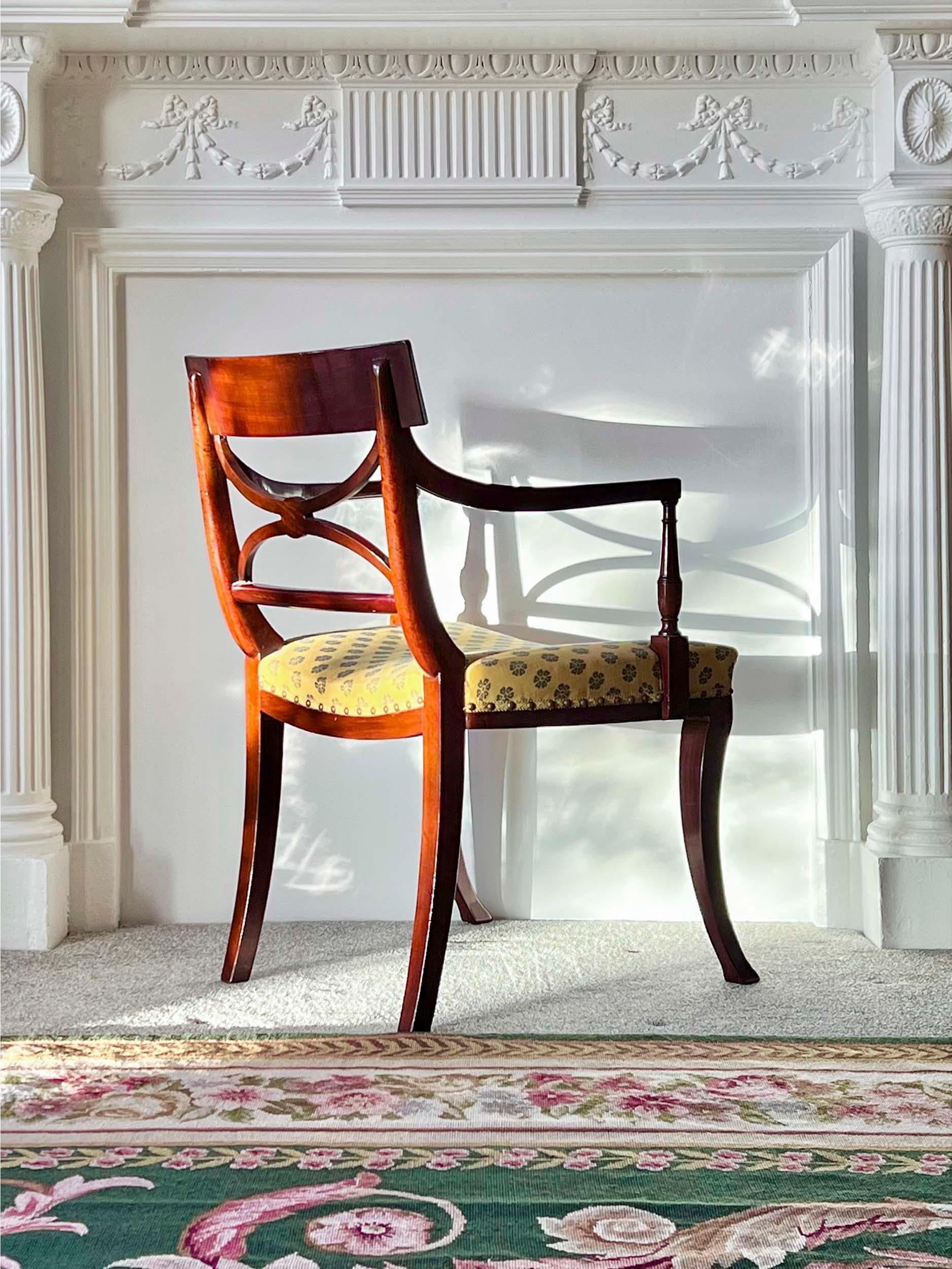 Paar Klismos-Stühle im Regency-Stil, Gillows zugeschrieben, frühes 19. Jahrhundert im Angebot 4