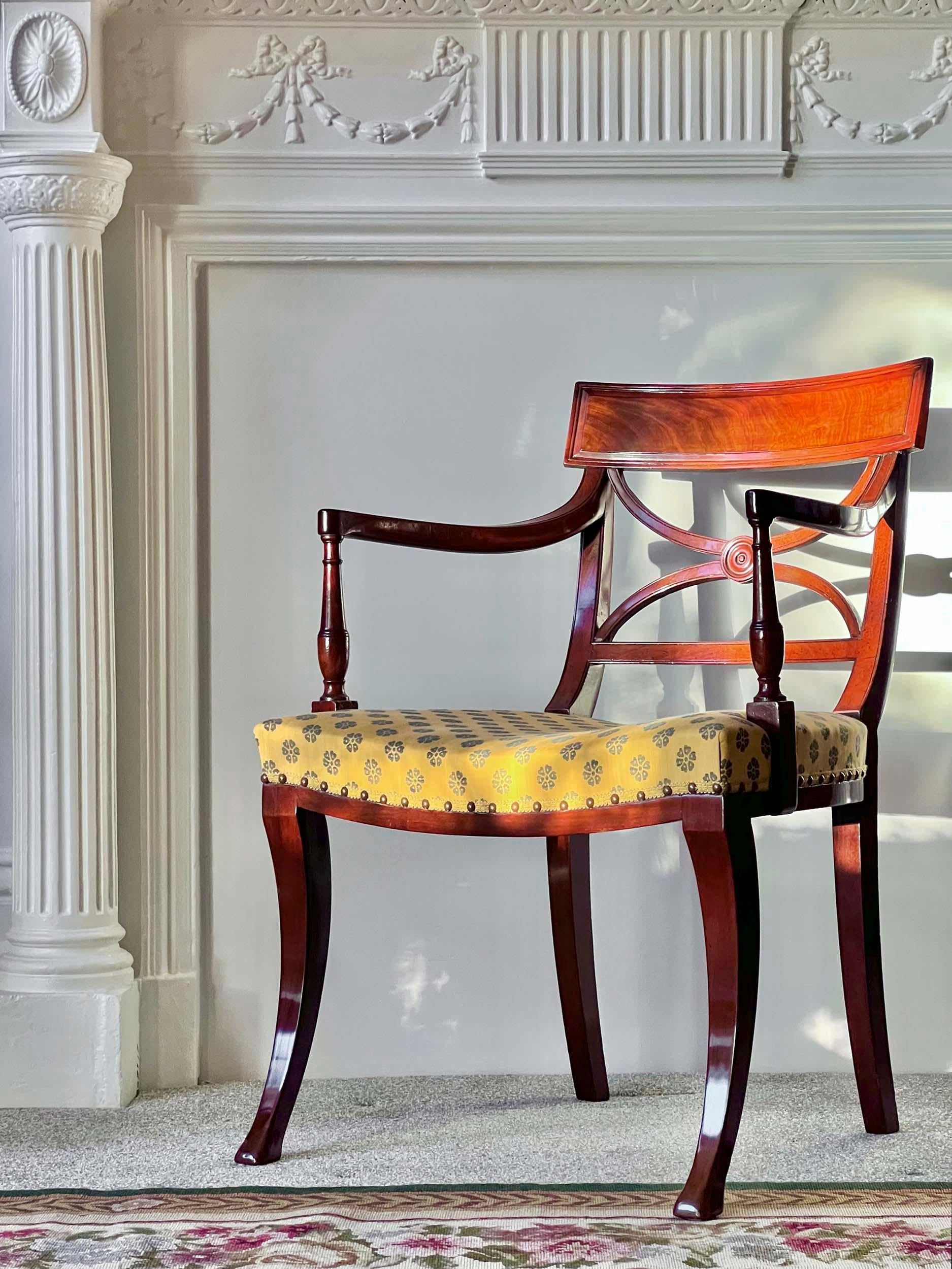 Paar Klismos-Stühle im Regency-Stil, Gillows zugeschrieben, frühes 19. Jahrhundert im Angebot 7