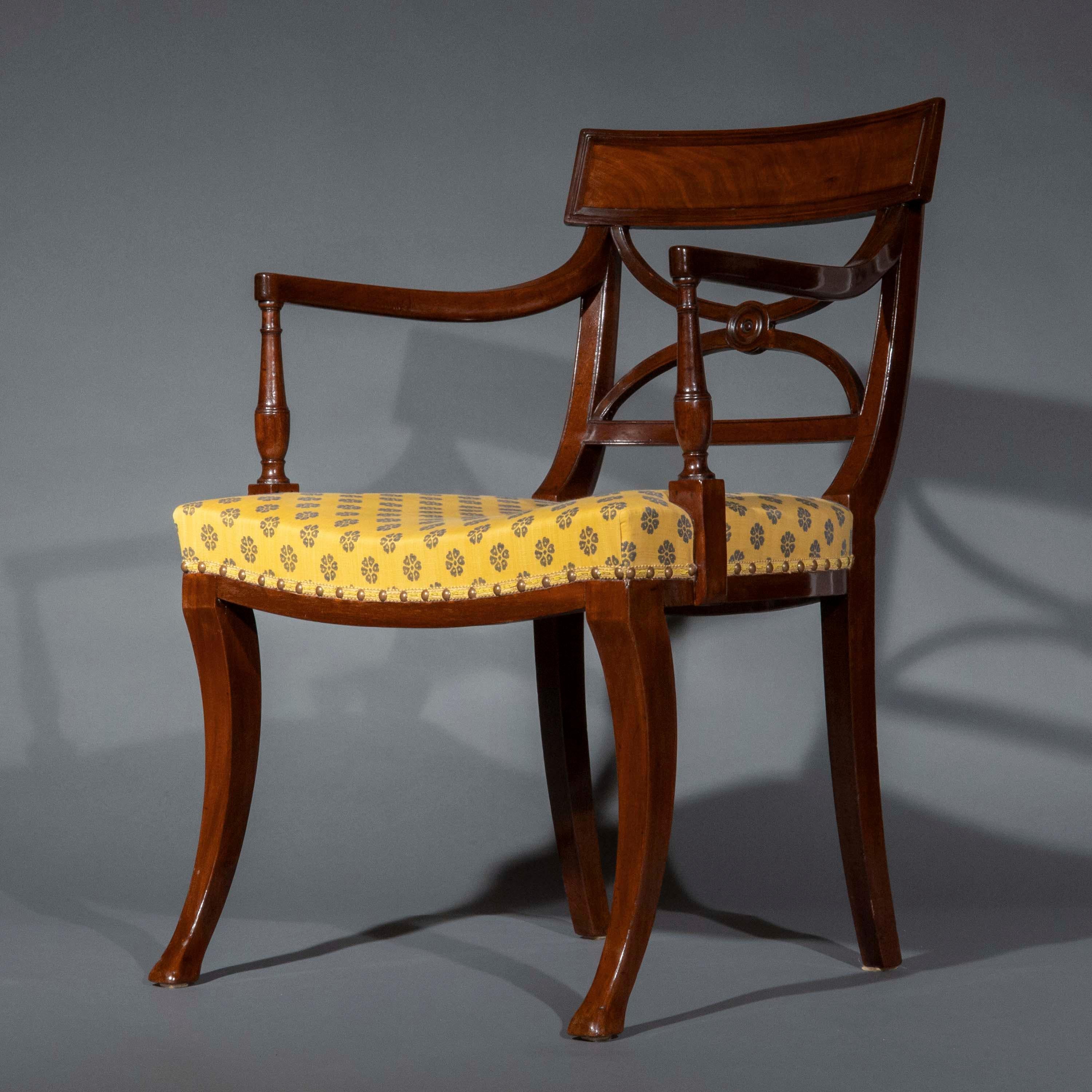 Paar Klismos-Stühle im Regency-Stil, Gillows zugeschrieben, frühes 19. Jahrhundert (Englisch) im Angebot