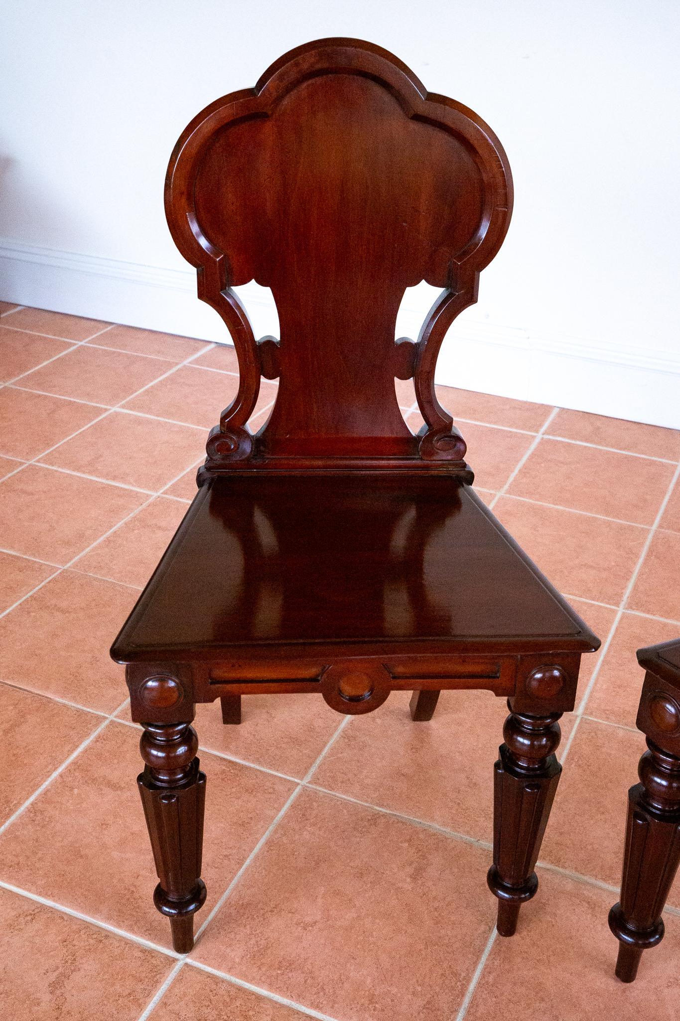 Paar Regency-Mahagoni-Hallenstühle aus der Regency-Zeit 1810 Gillows Of Lancaster Country House im Angebot 10