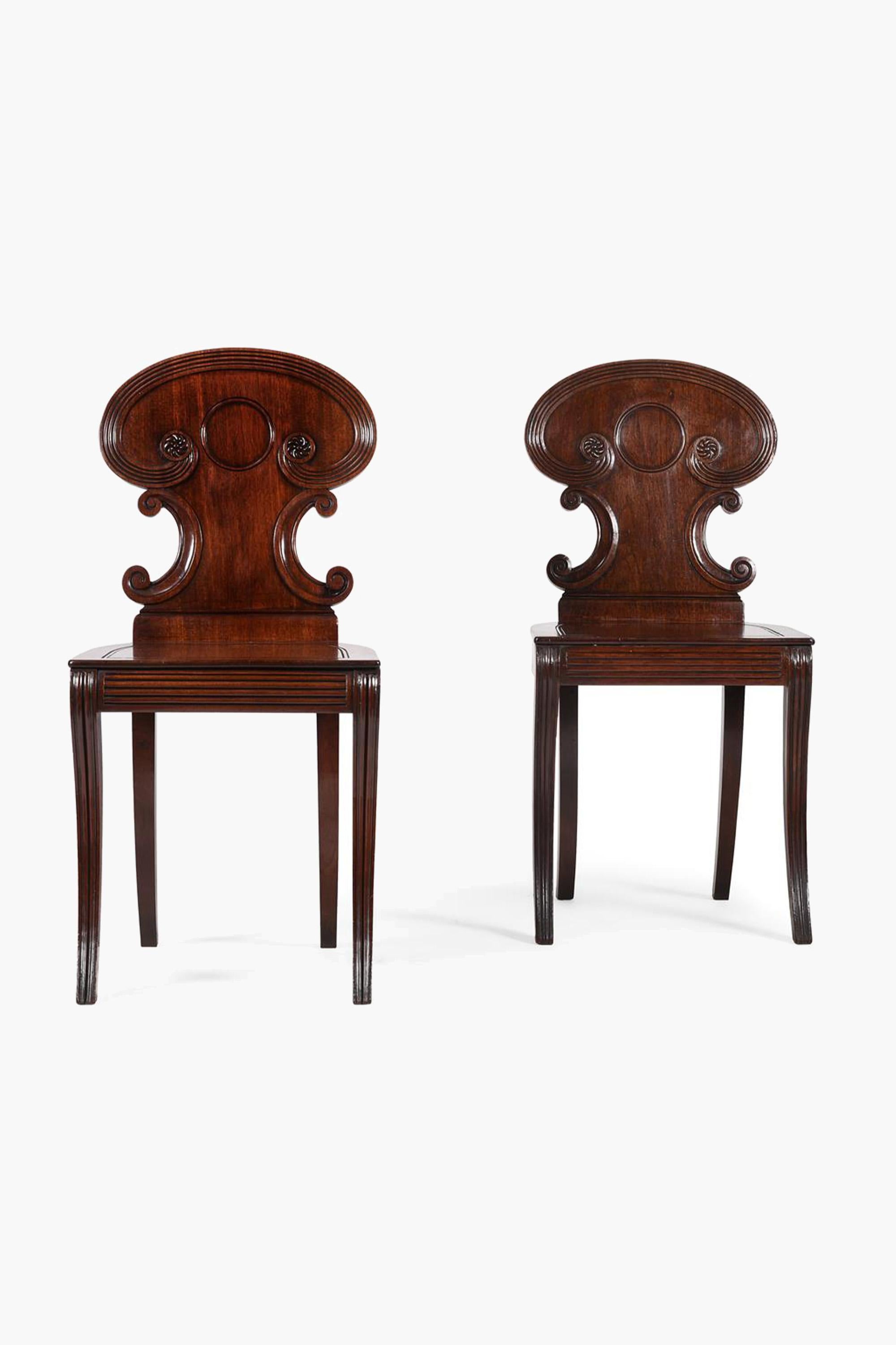 English Pair of Regency Mahogany Hall Chairs by Gillows of Lancaster For Sale