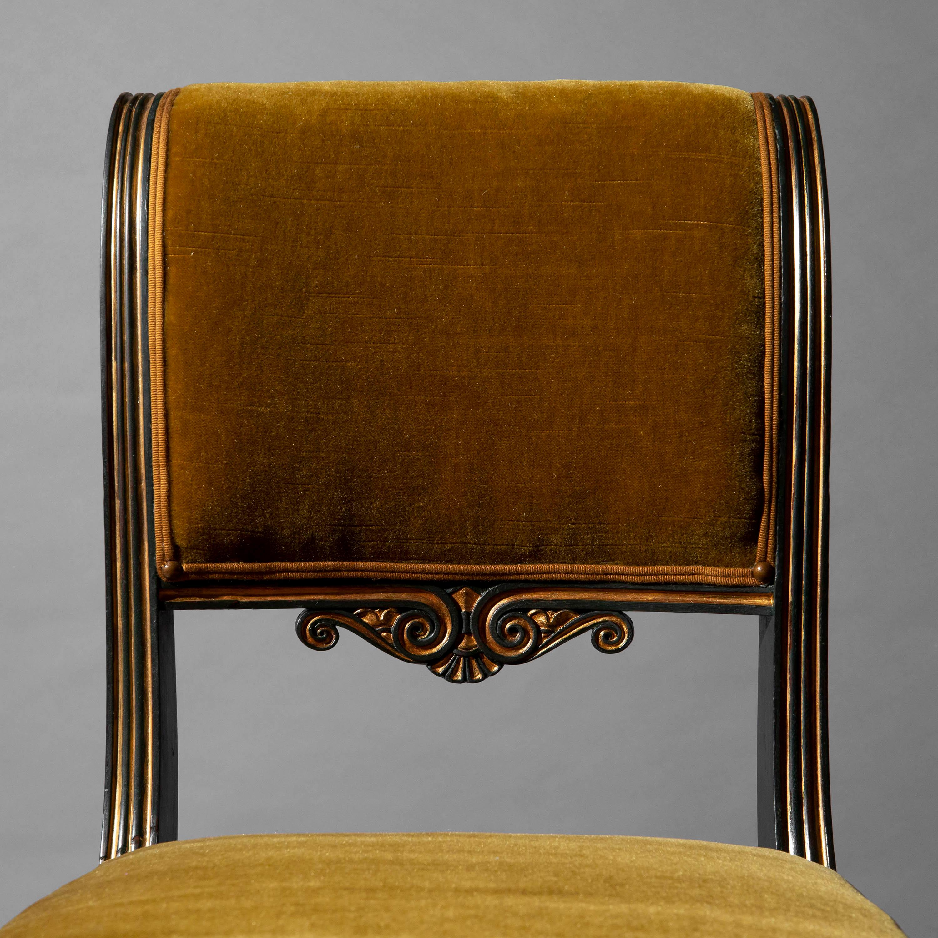 Paire de chaises Klismos peintes de style Régence en vente 2