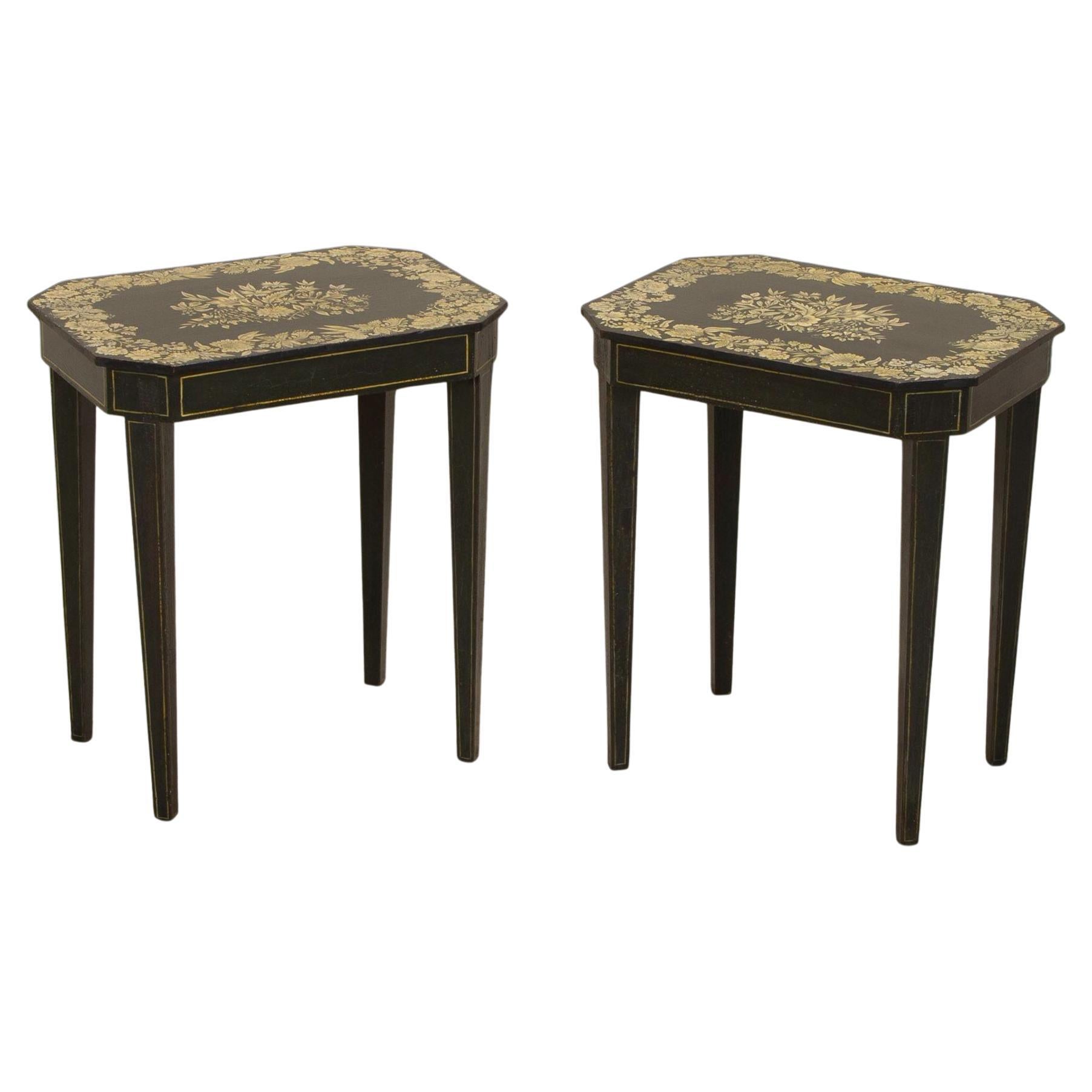 Pair of Regency Penwork Occasional Tables en venta