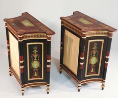 Paire d'armoires néo-grecques de la période Regency