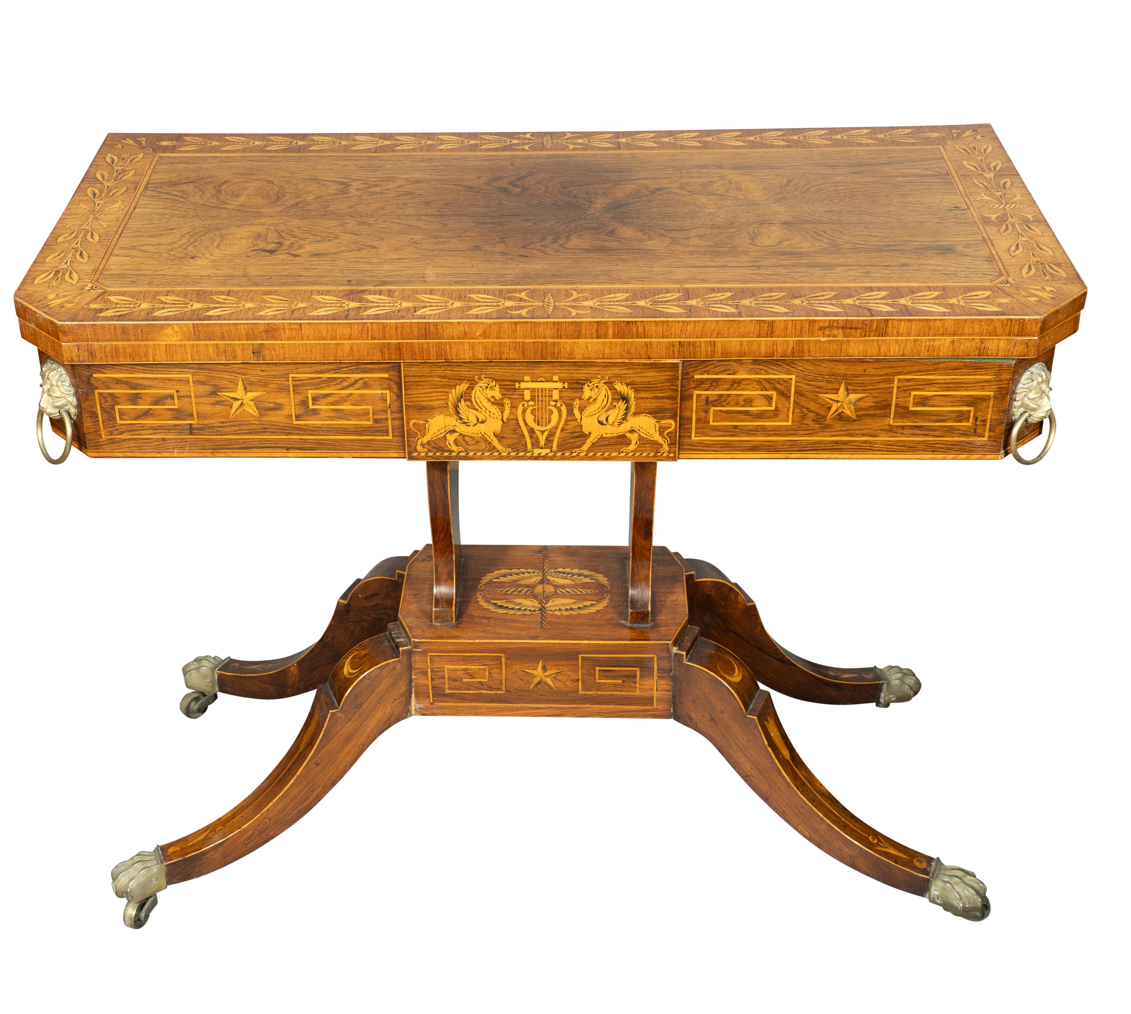XIXe siècle Paire de tables de jeu Regency en bois de rose et buis incrusté en vente