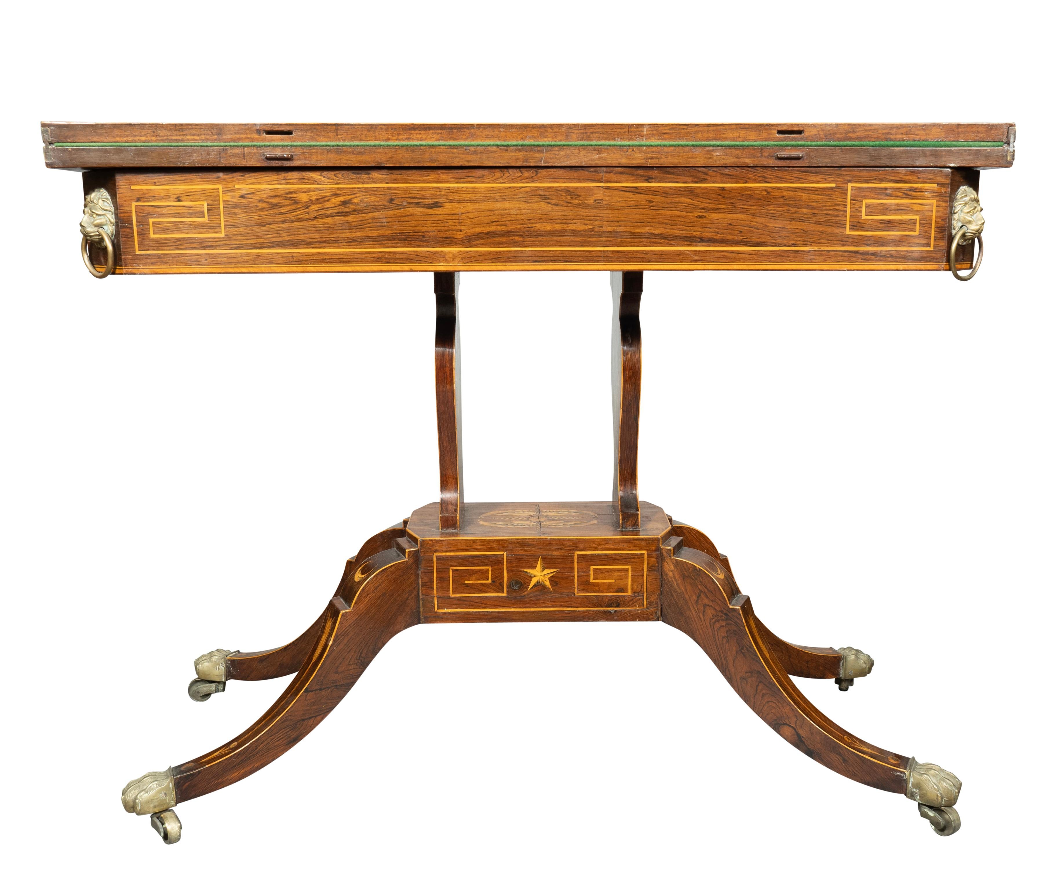 Paire de tables de jeu Regency en bois de rose et buis incrusté en vente 1