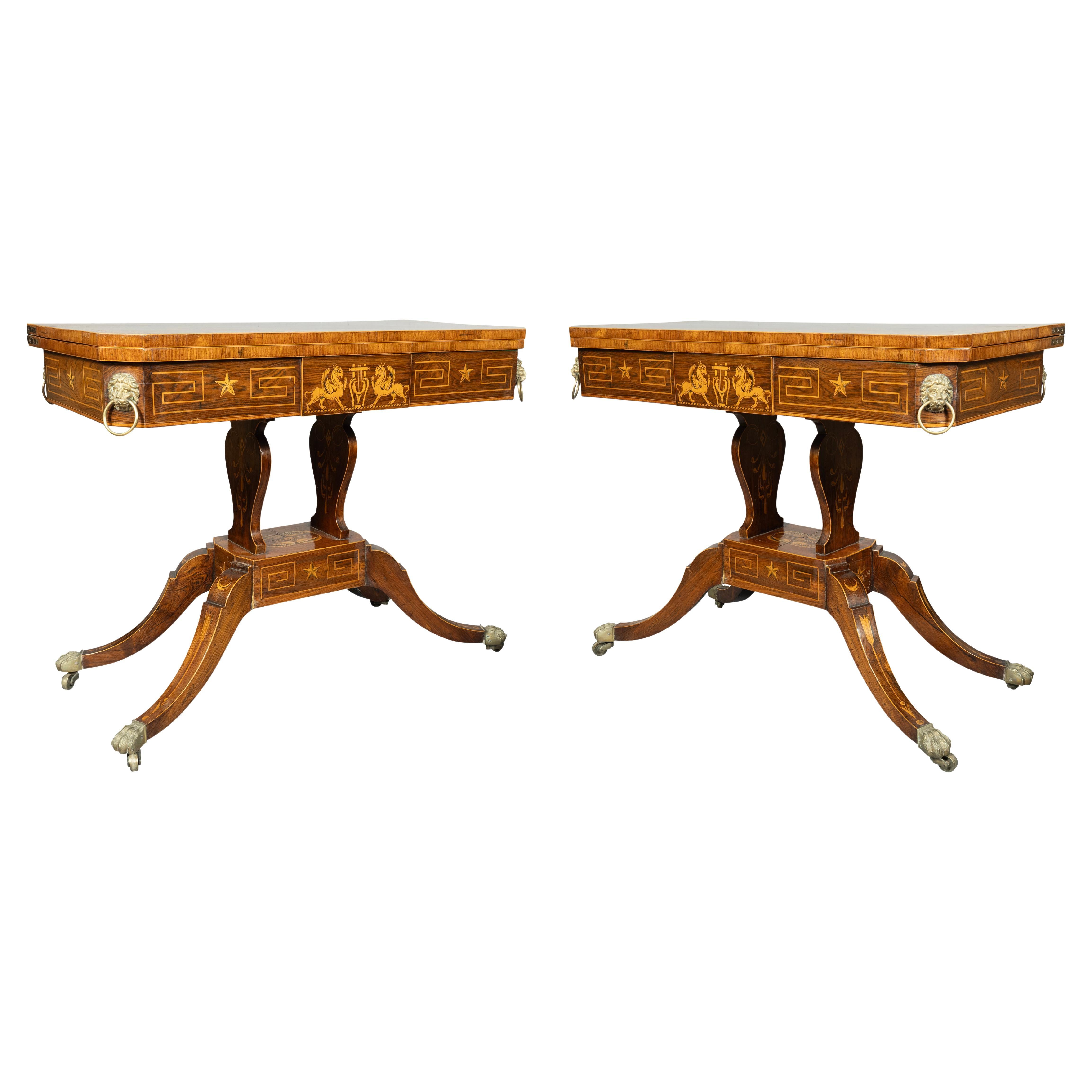 Paire de tables de jeu Regency en bois de rose et buis incrusté