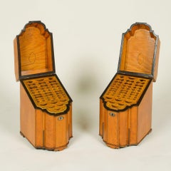 Pareja de cajas para cuchillos de madera satinada de la Regencia