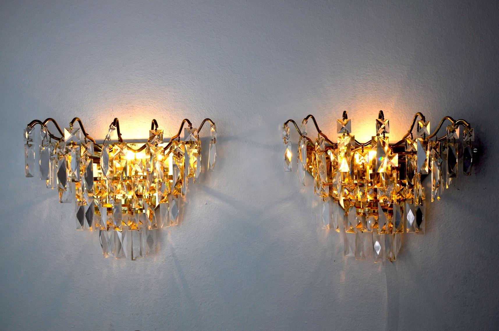 Pair of Regency Sconces, Cut Crystals, Spain, 1980 In Good Condition For Sale In BARCELONA, ES