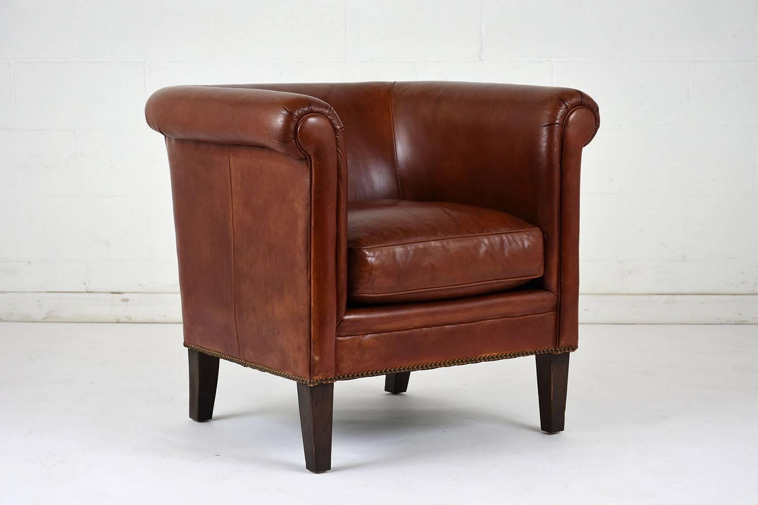 Pair of Regency-Style Bernhardt Leather Club Chairs In Good Condition In Los Angeles, CA