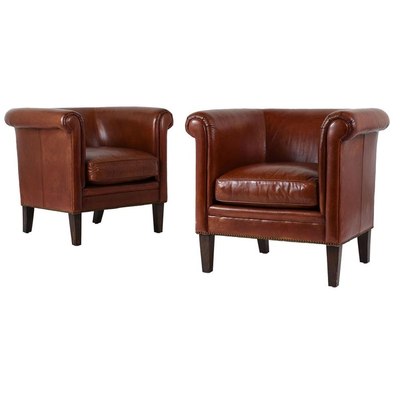 Pair Of Regency Style Bernhardt Leather Club Chairs At 1stdibs