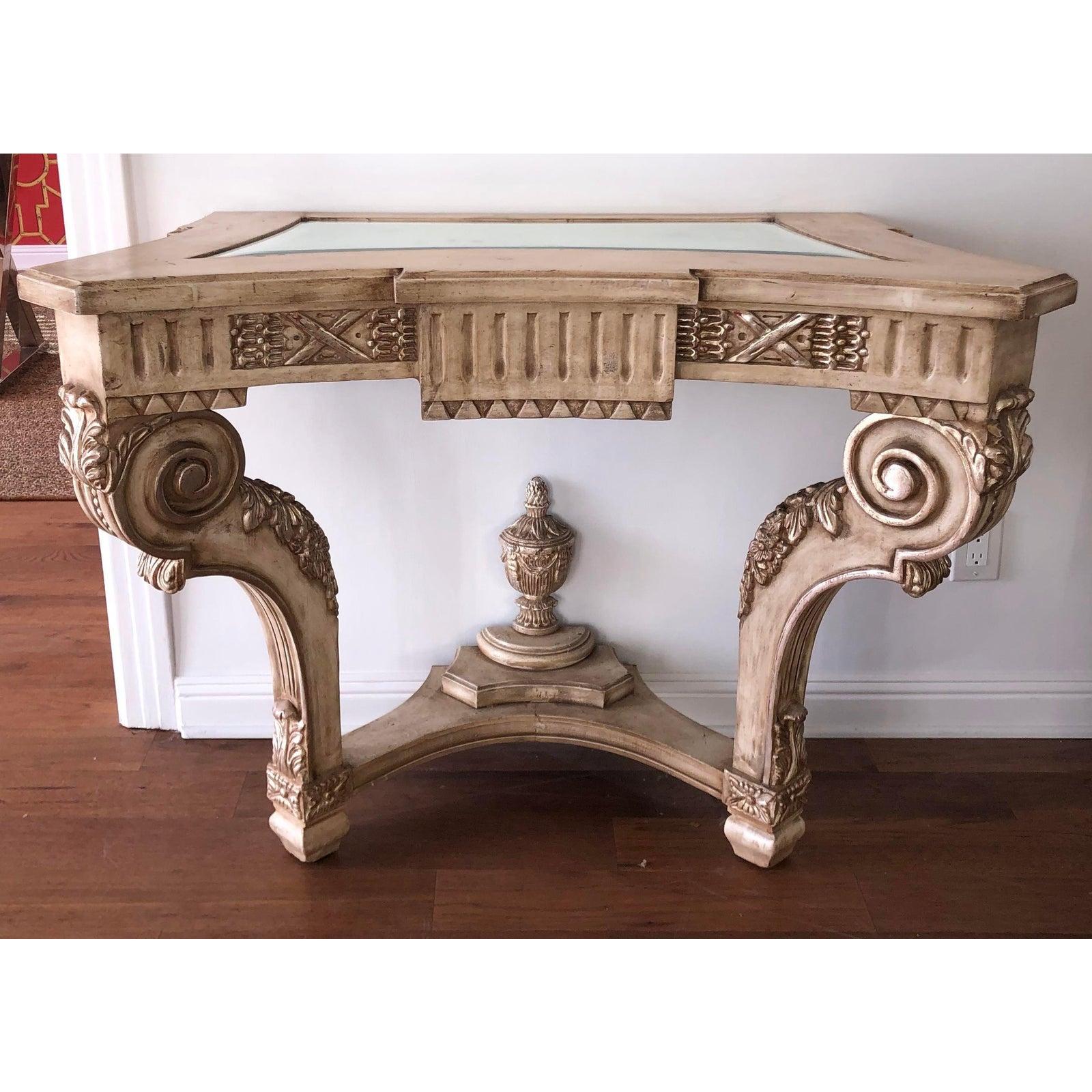 Pair of Regency Style Carved Italian Giltwood Console Table, 1990s In Good Condition For Sale In LOS ANGELES, CA
