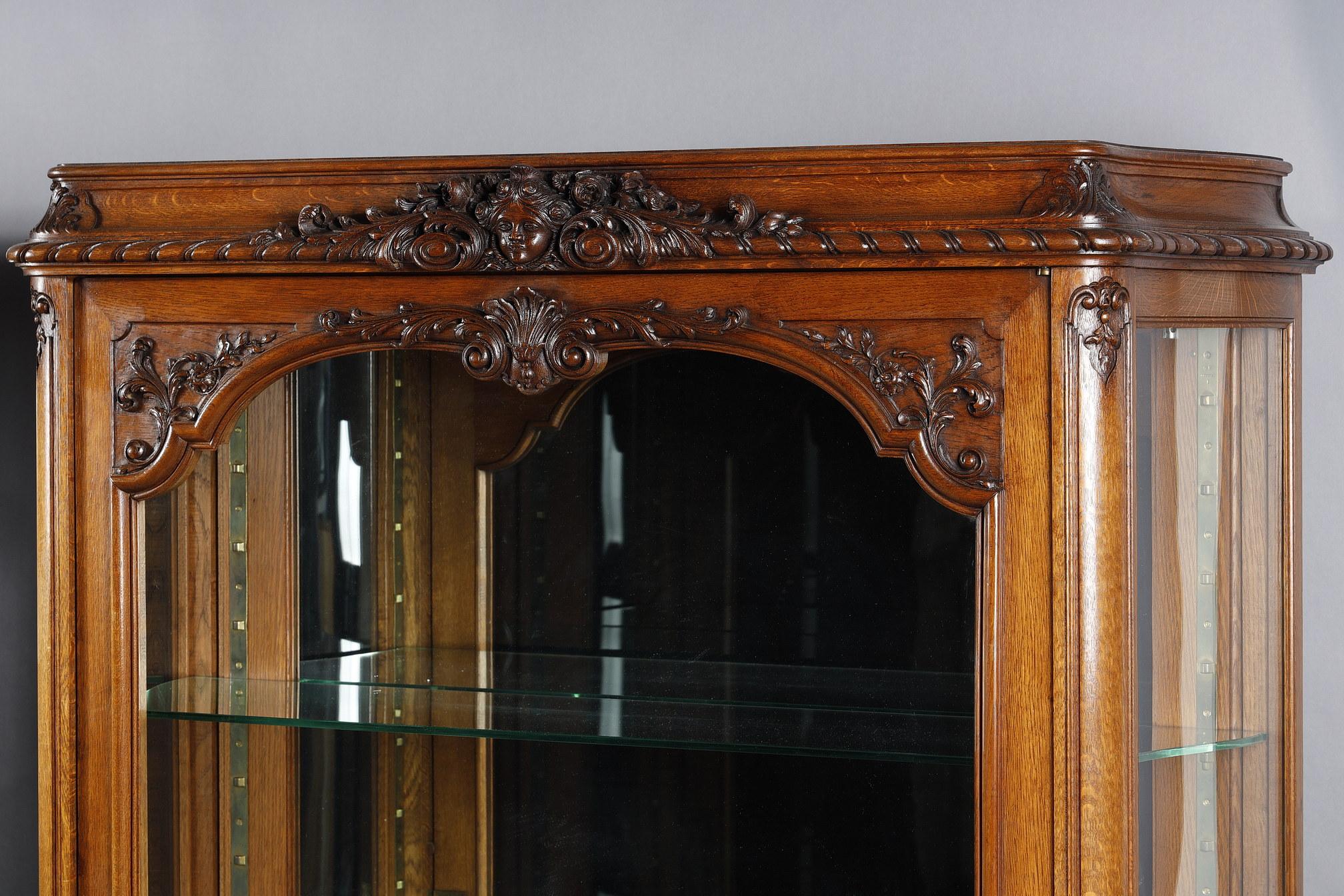 Pair of Regency-style display cabinet For Sale 6