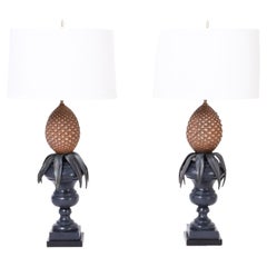 Paire de lampes de table italiennes de style Régence en tôle d'ananas