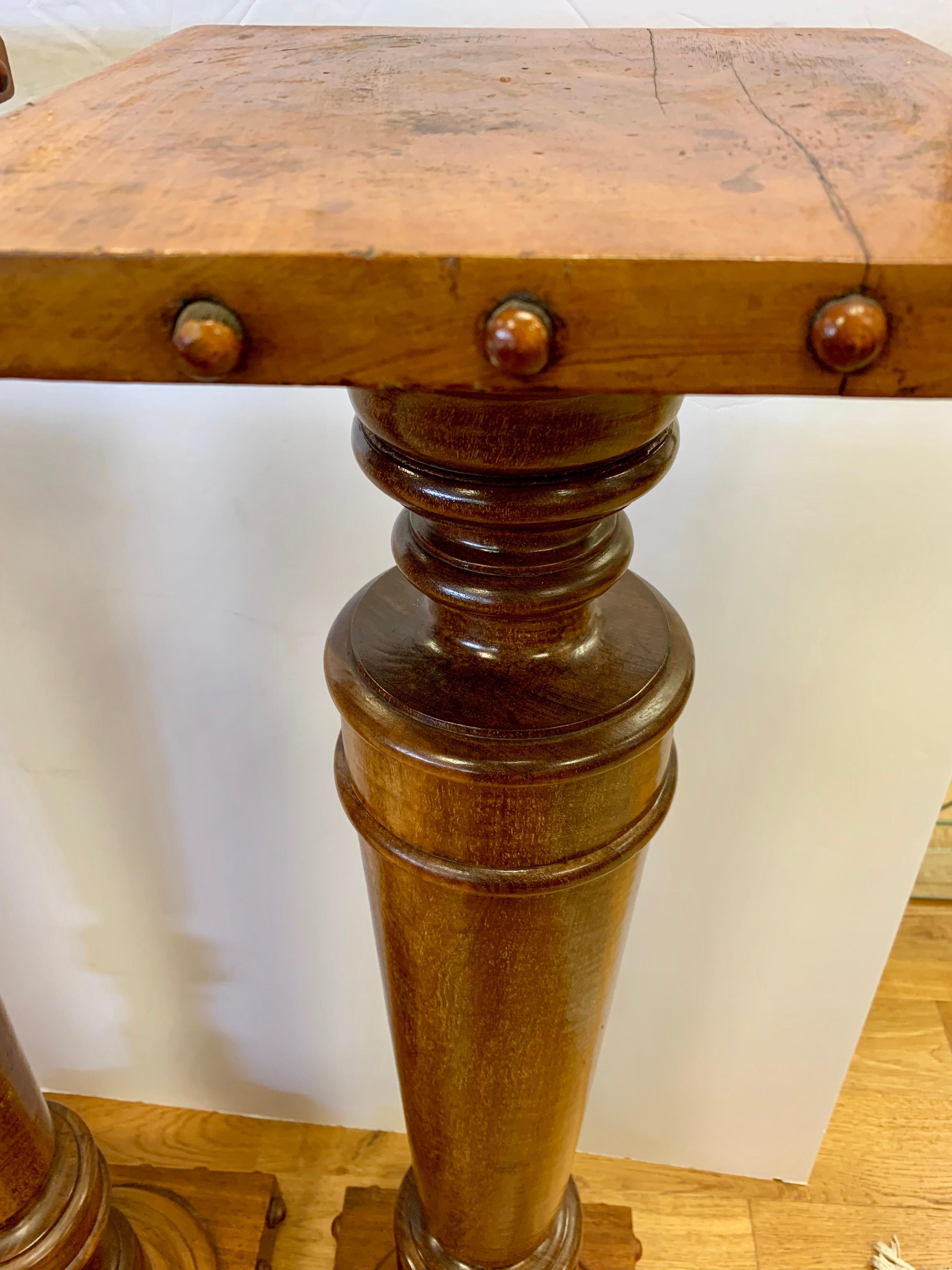 Pair of Regency Style Mahogany Column Pedestals Square Top Carved Accents In Good Condition In West Hartford, CT