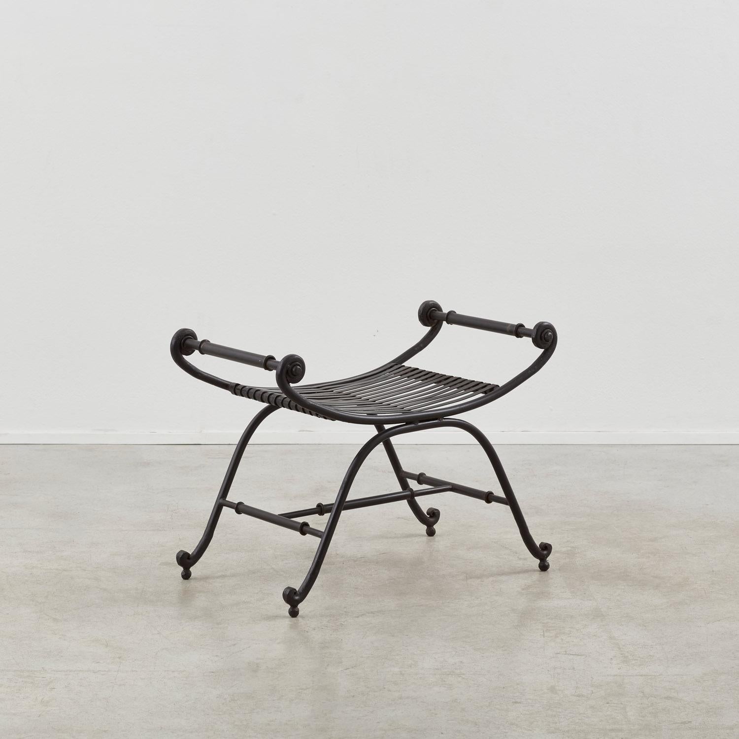 Pair of Regency-style metal garden seats - UK, Late 20th century In Good Condition For Sale In London, GB