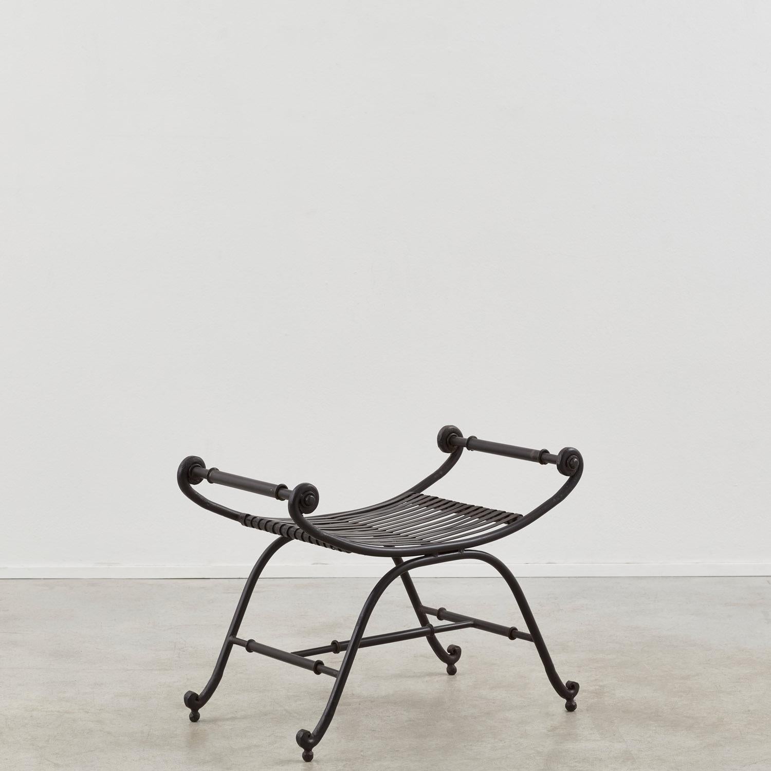 20th Century Pair of Regency-style metal garden seats - UK, Late 20th century For Sale