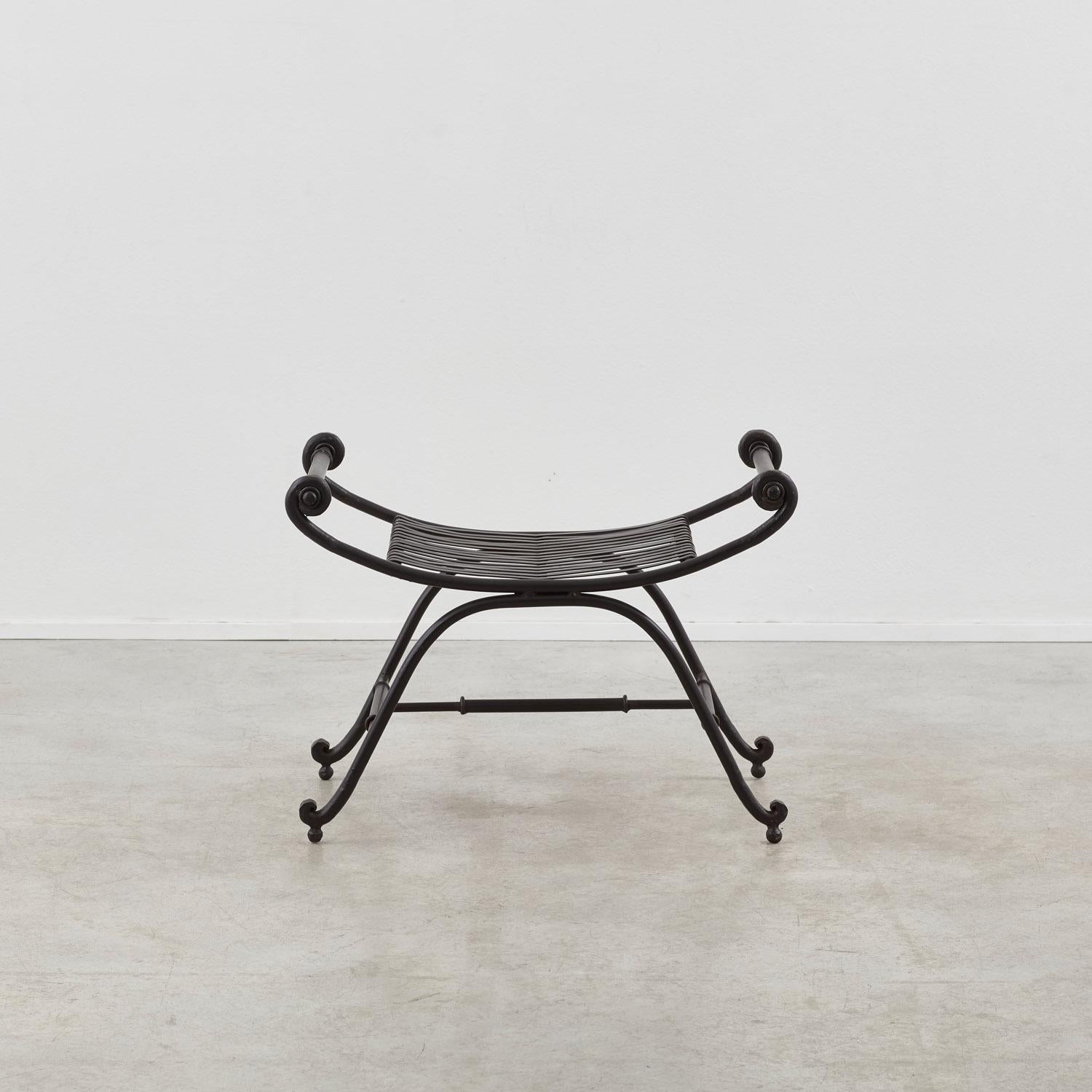 Wrought Iron Pair of Regency-style metal garden seats - UK, Late 20th century For Sale