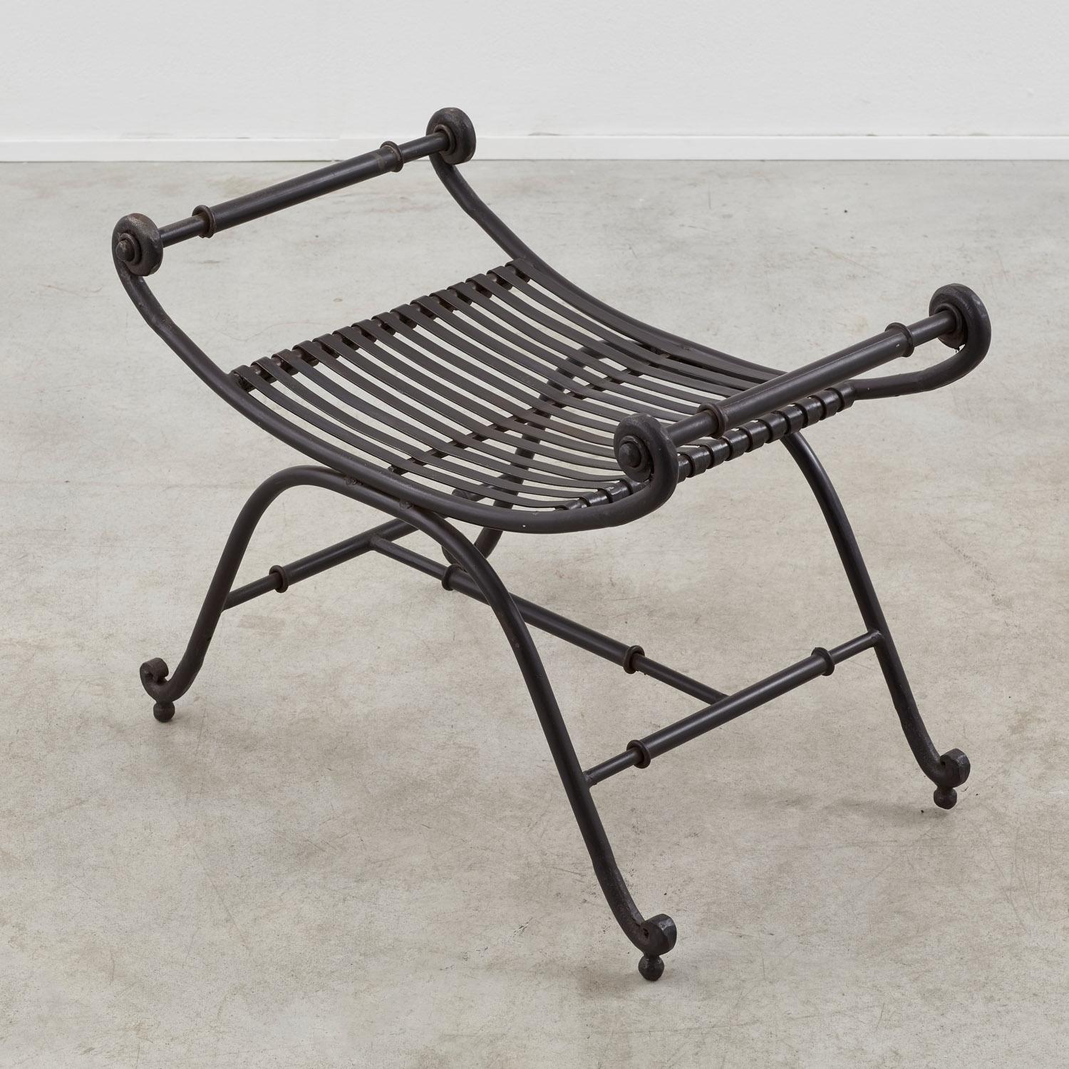 Pair of Regency-style metal garden seats - UK, Late 20th century For Sale 2