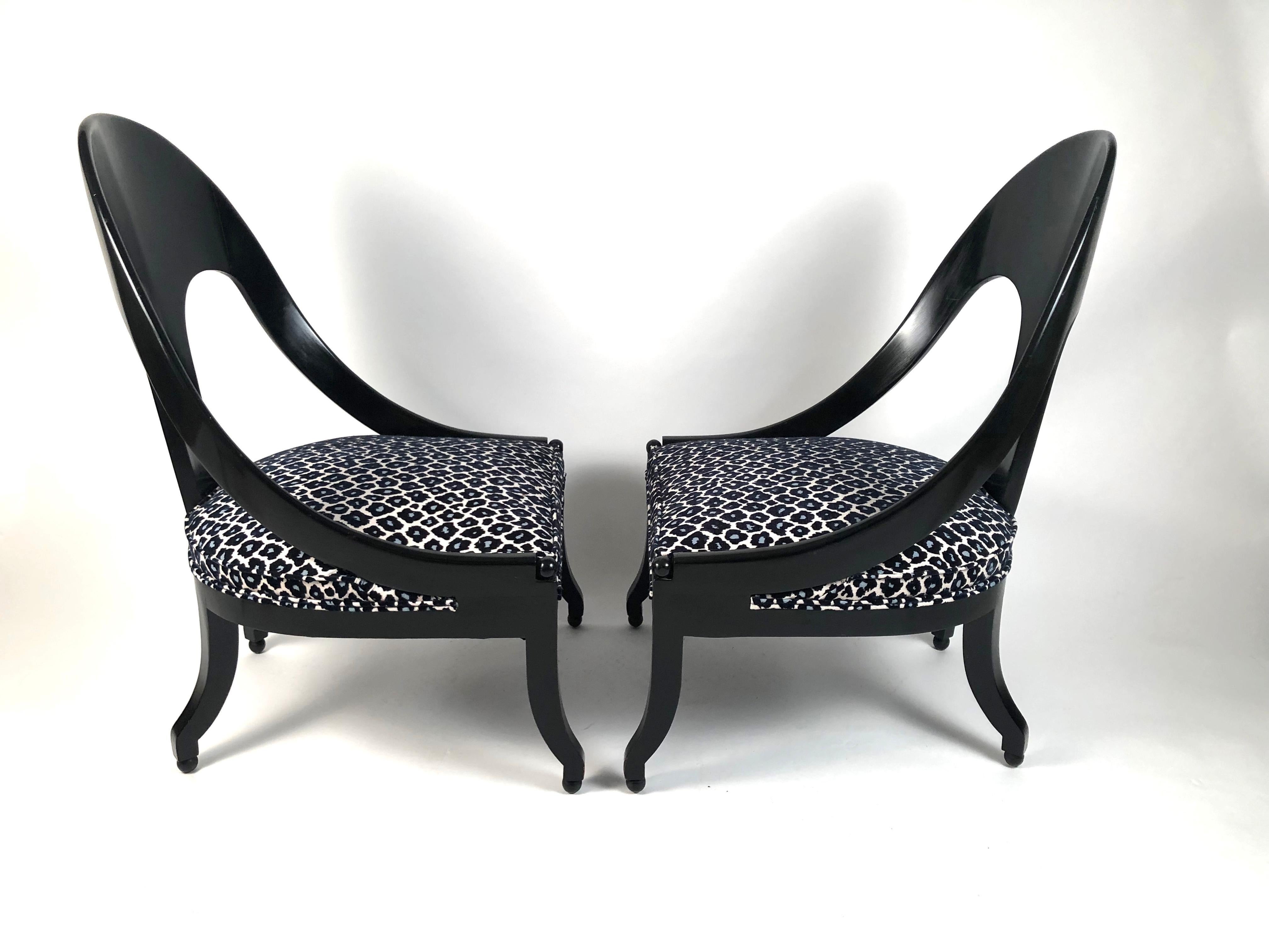American Pair of Vintage Black Hollywood Regency Style Spoon Back Chairs