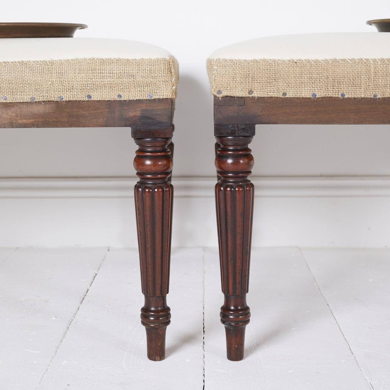Polished Pair of Regency style stools For Sale