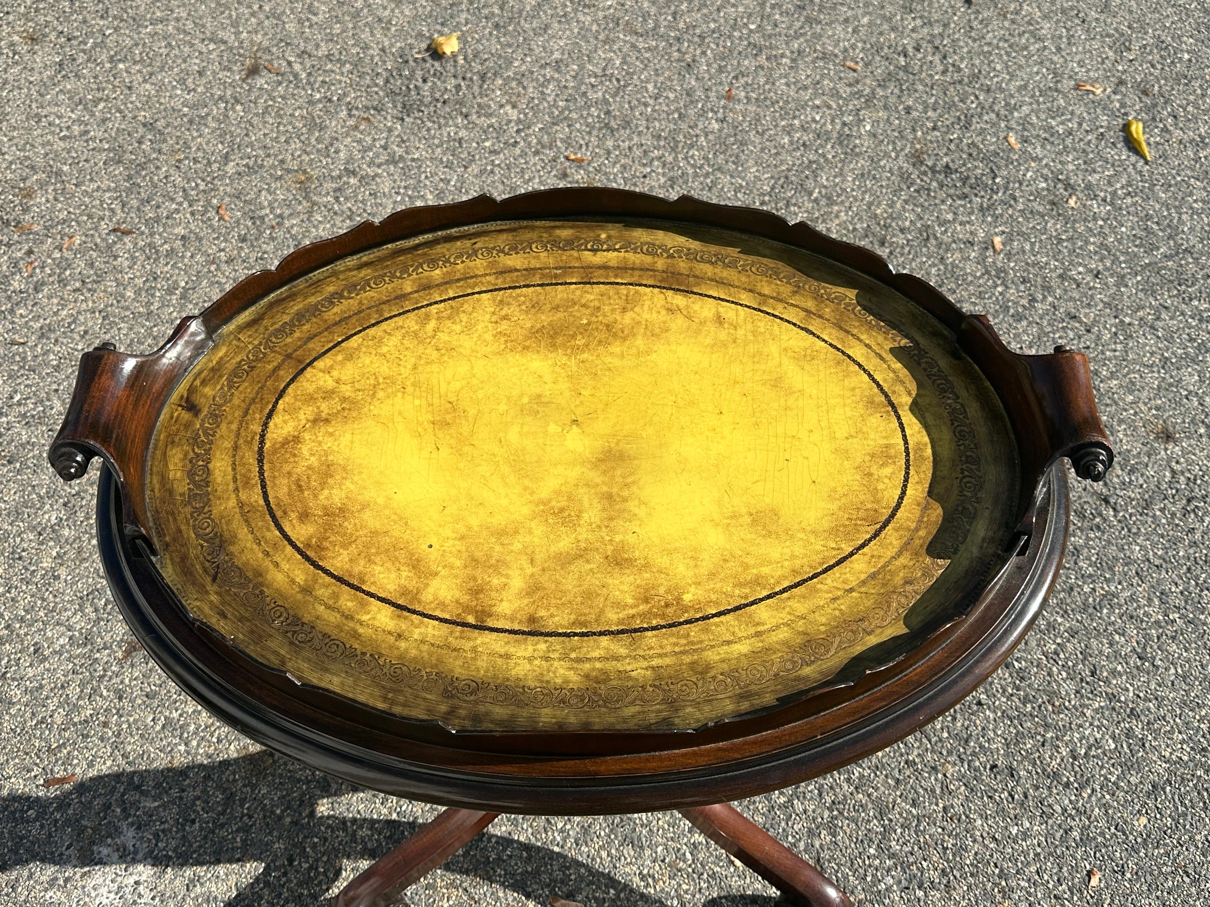 English Pair of Regency Style Tray Top Side Tables For Sale