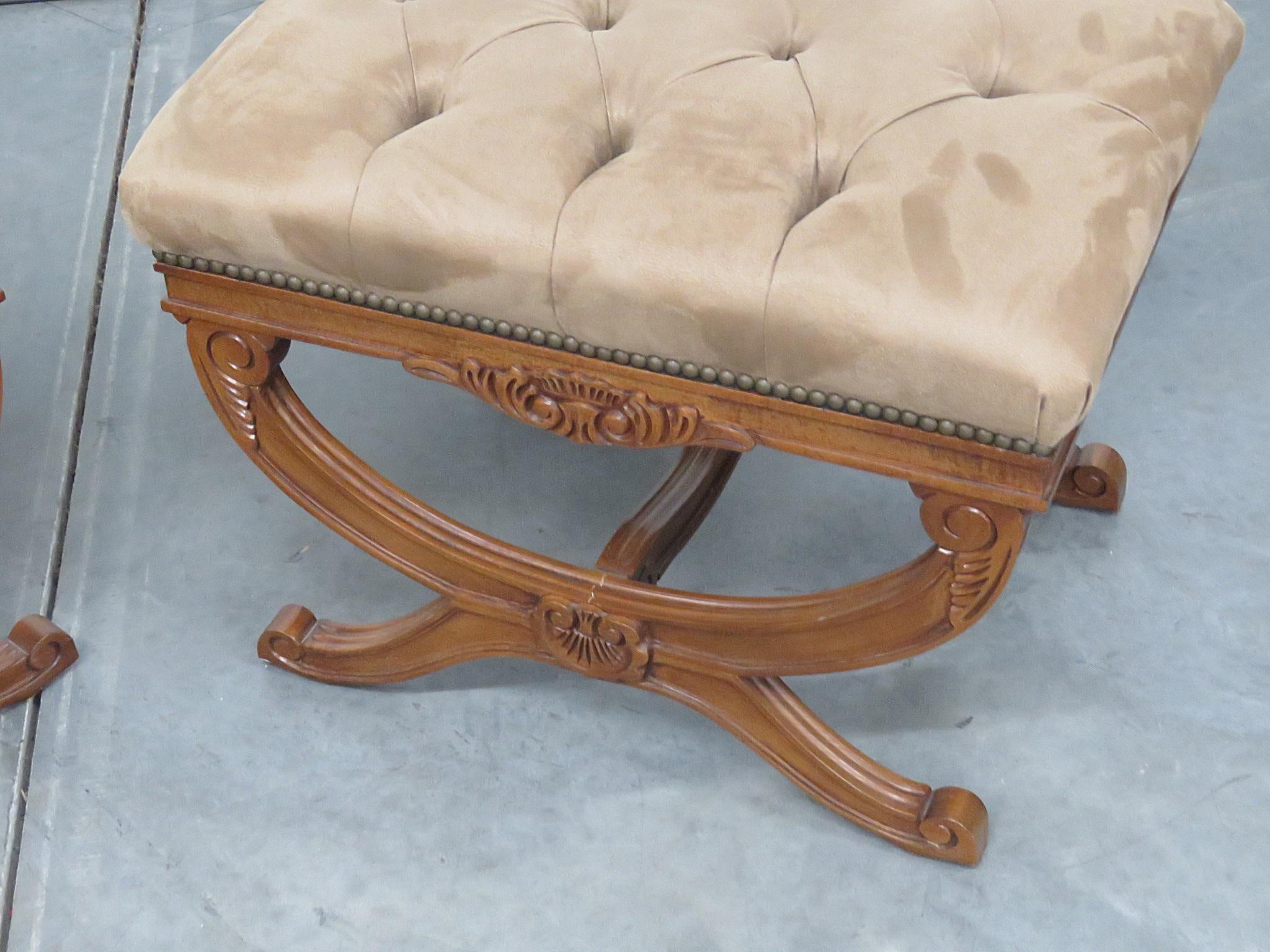 Pair of Carved fruitwood Cerule French Regency Style X Benches (Geschnitzt)