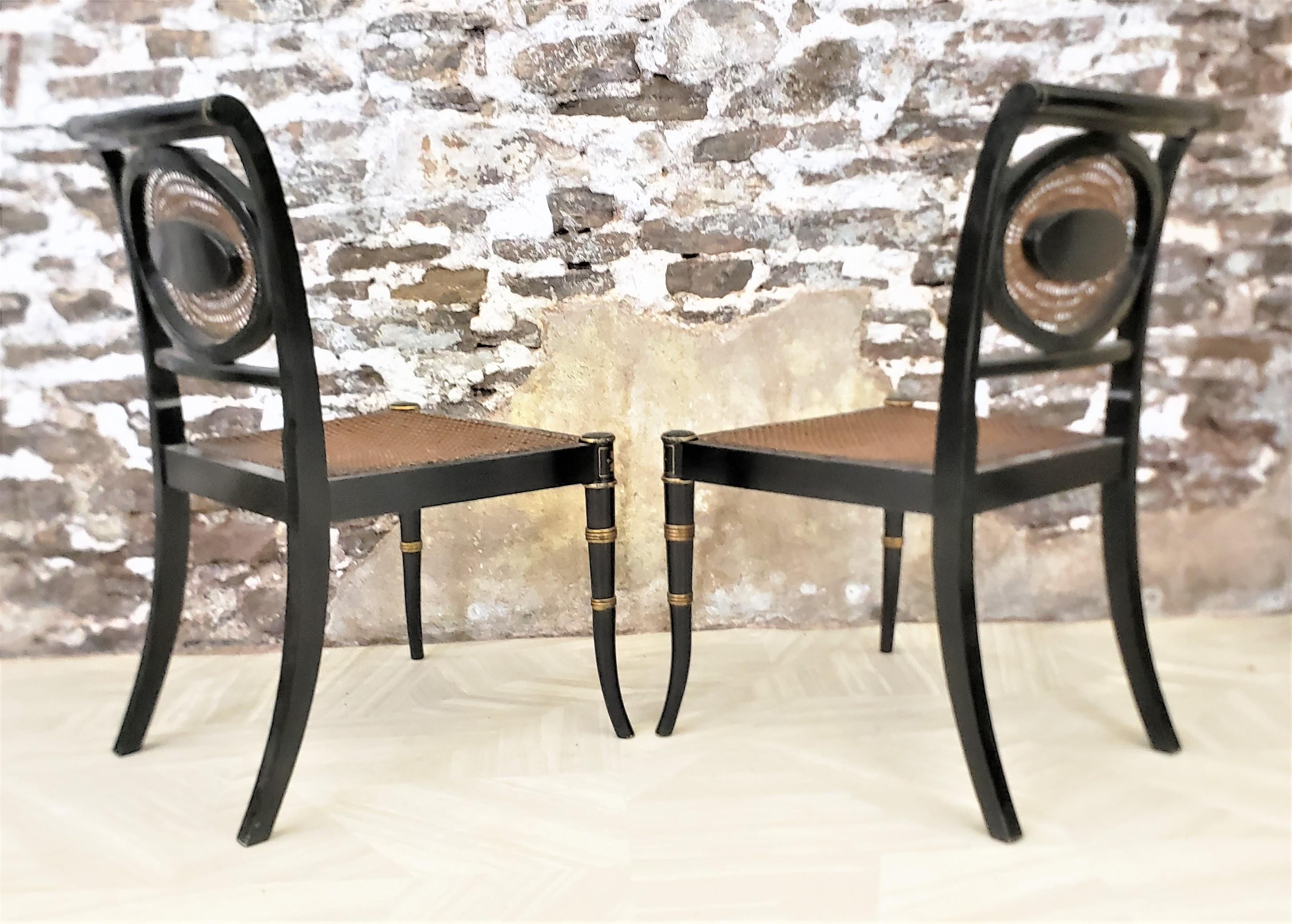 Paar Beistellstühle oder Akzentstühle im Regency-Stil mit liegenden Nude- und Schwanenpaneelen im Angebot 2