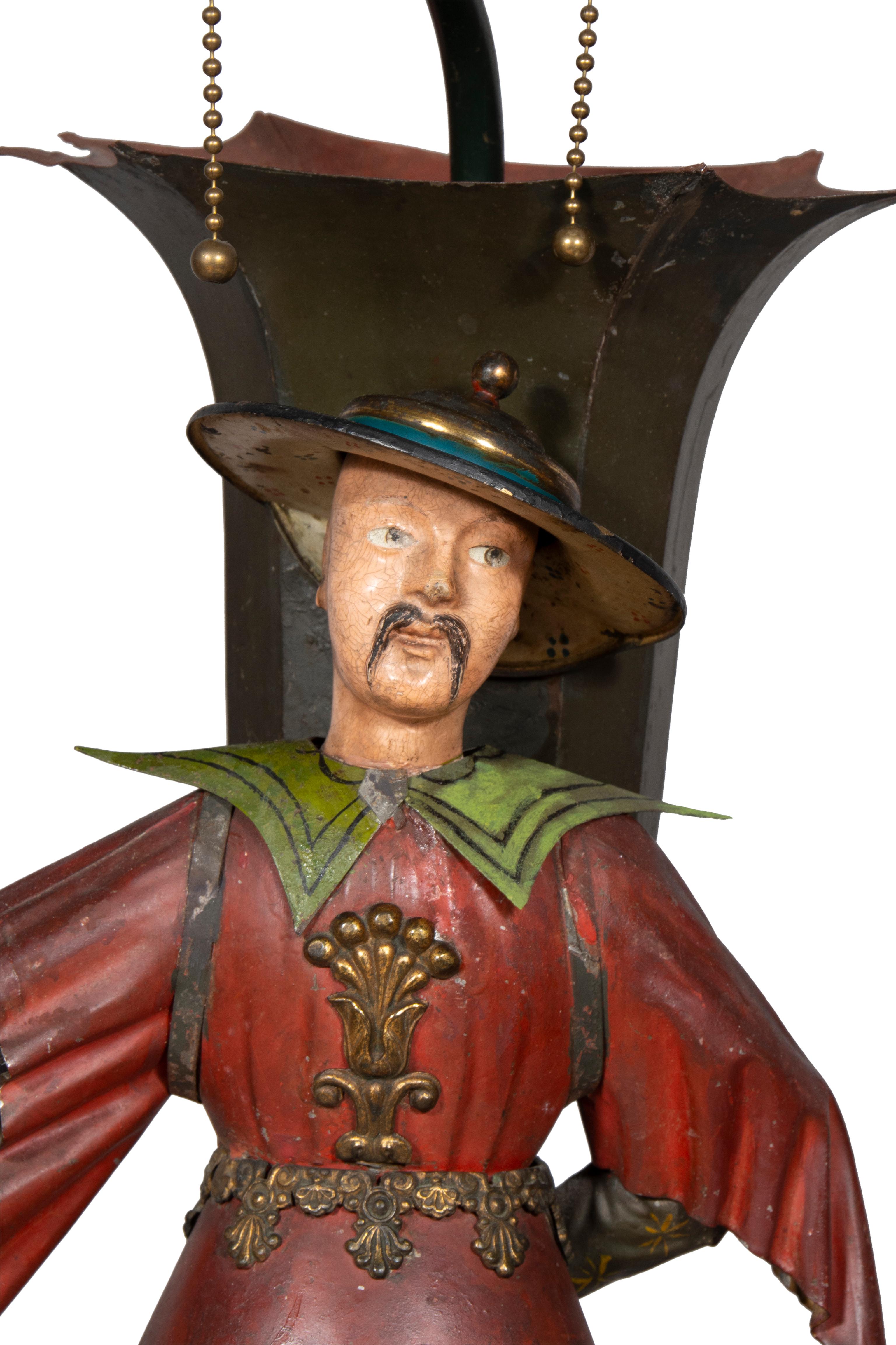Début du XIXe siècle Paire de lampes de table figuratives en tôle de style Régence « Brighton Pavillion » en vente