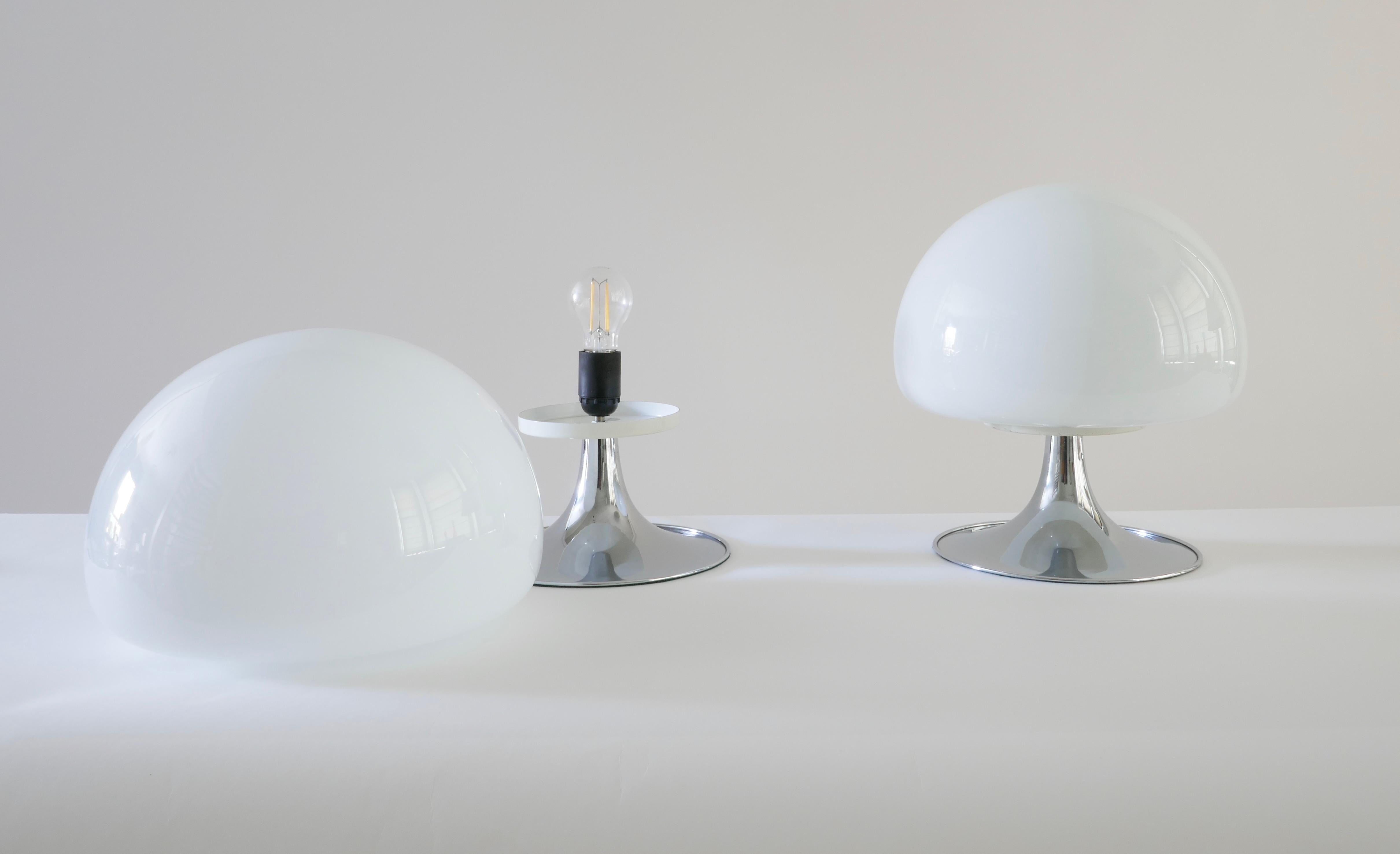Mid-Century Modern Pair of Reggiani Mushroom Lamp, Italy 1960s