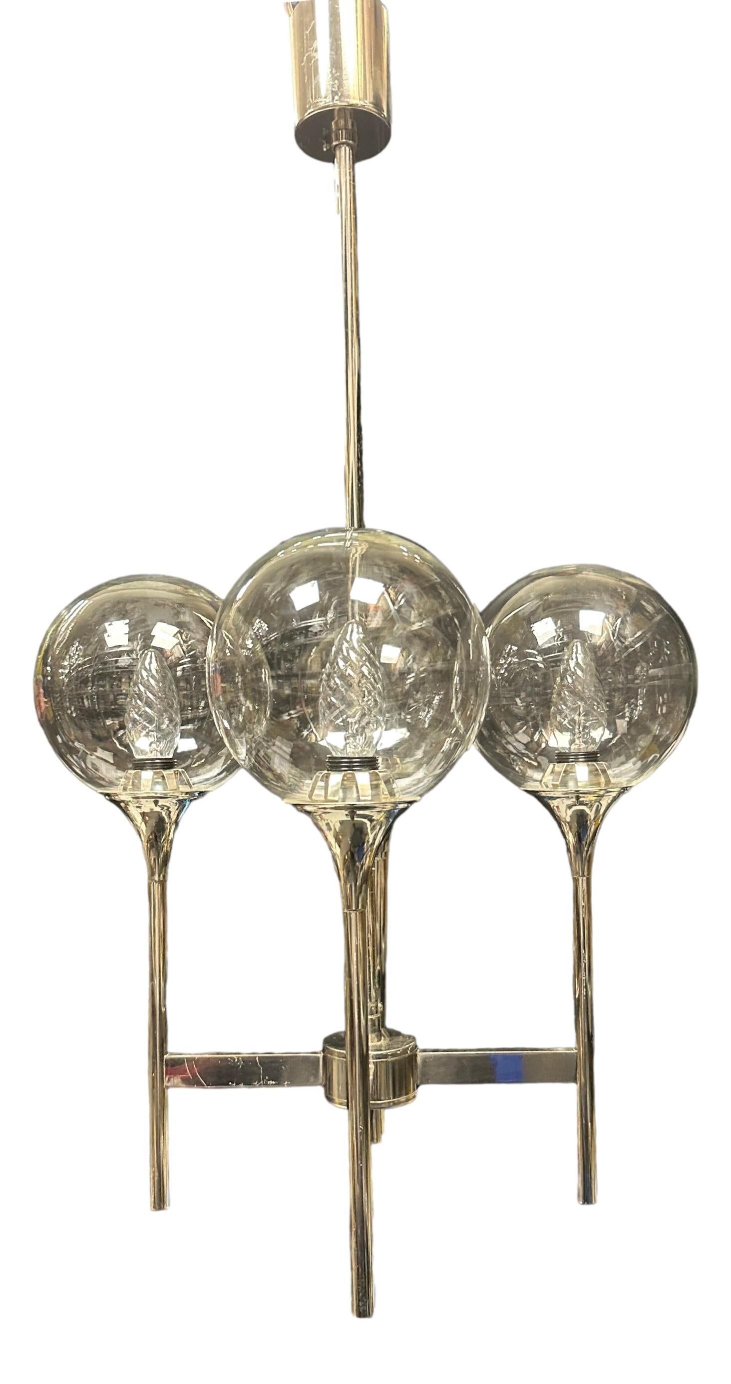 Paire de lustres à boules de style Reggiani Sciolari des années 1970 à 4 éclairages, chrome et verre en vente 6