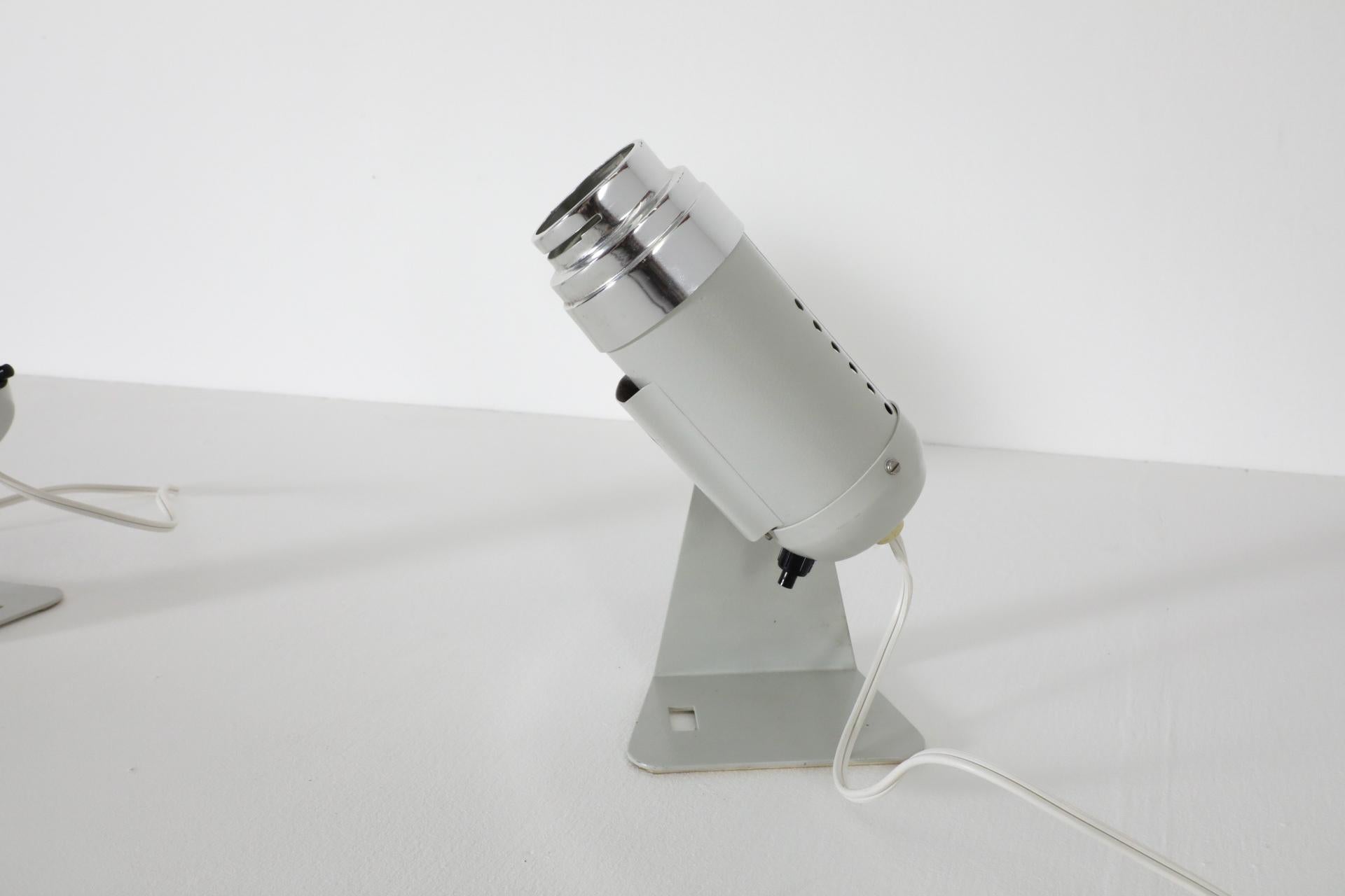 Coppia di lampade a spot da parete in stile industriale Reggiani con accenti cromati in vendita 6