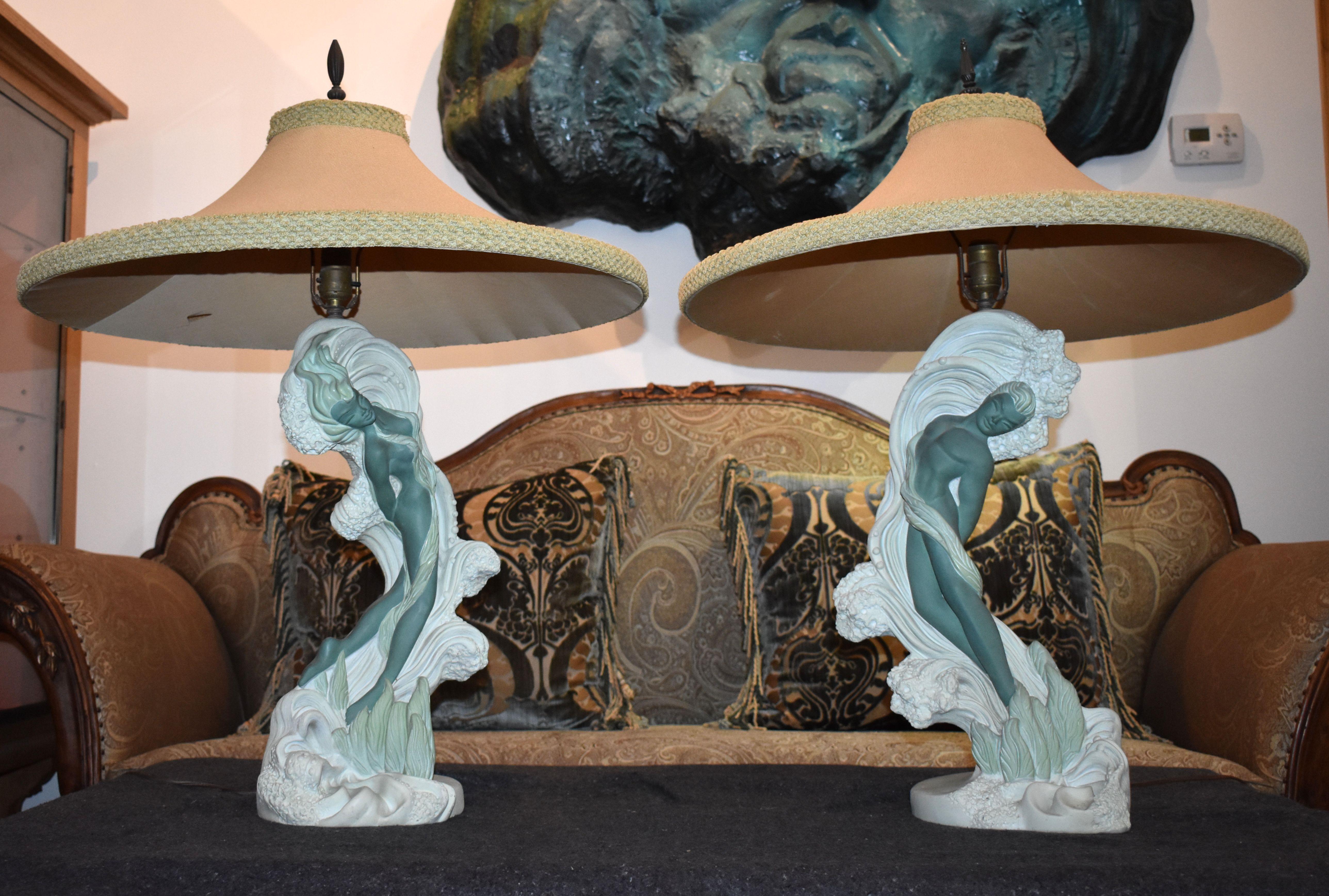 Mid-20th Century Pair of Reglor of California Lamps with Original Shade