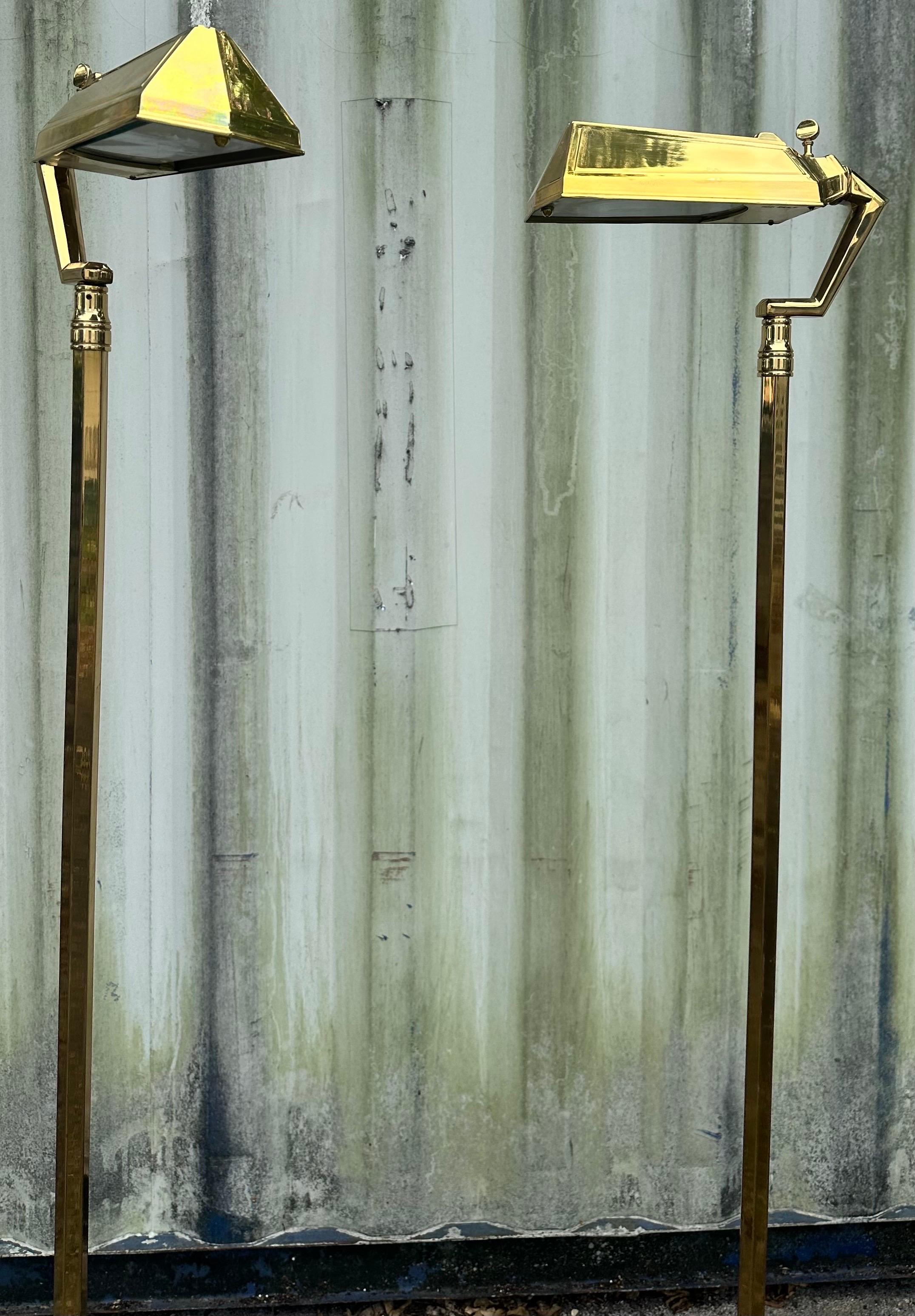 Pair Of Relco Vintage Italian Brass Floor Lamps Design by Fratini For Sale 5