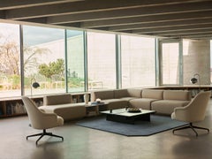 Juego de dos sillones Rely HW139 en Karakorum 001 - Dedar y base giratoria bronceada