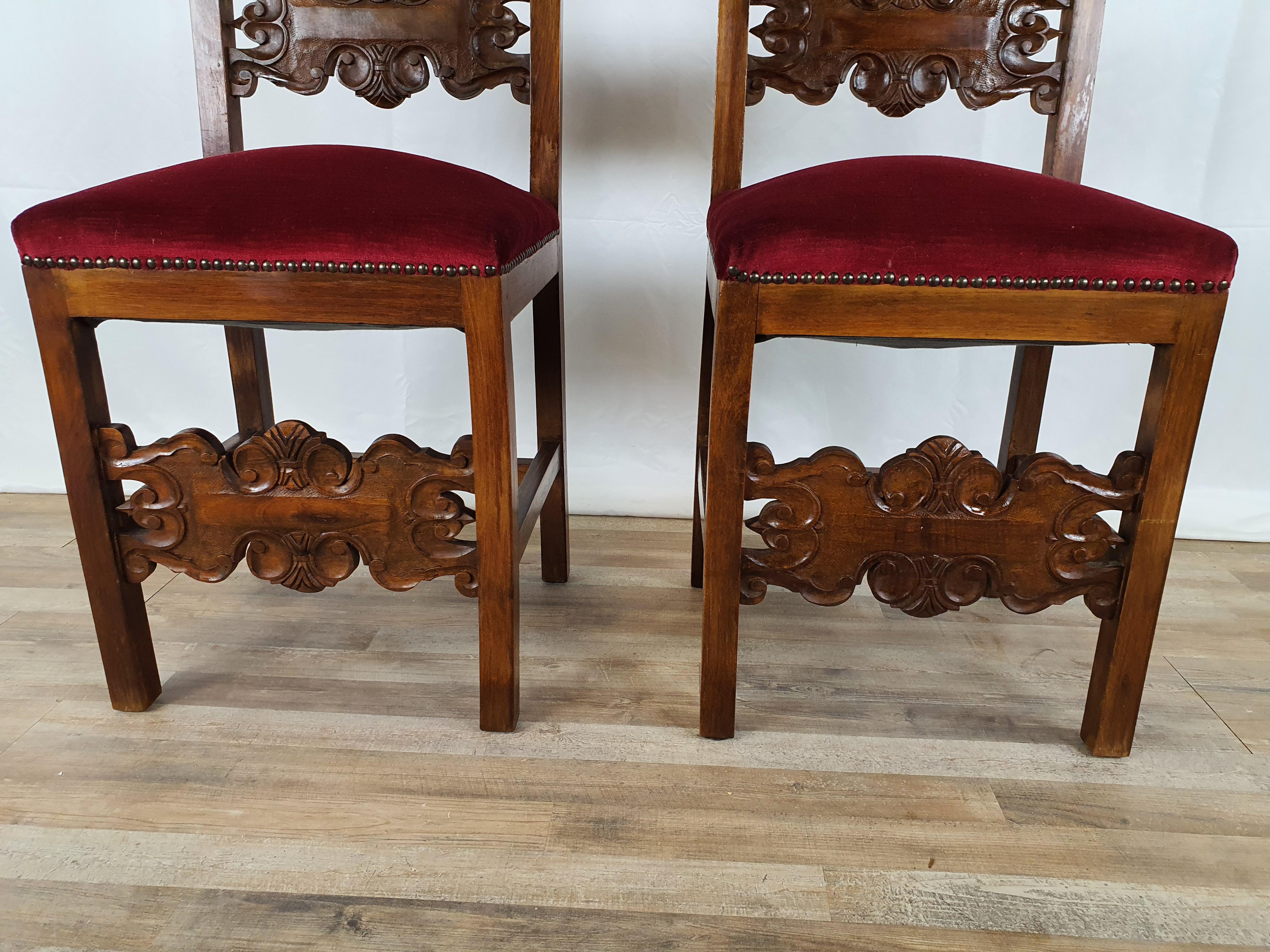 Pair of Renaissance Chairs from the Early 1900s 6
