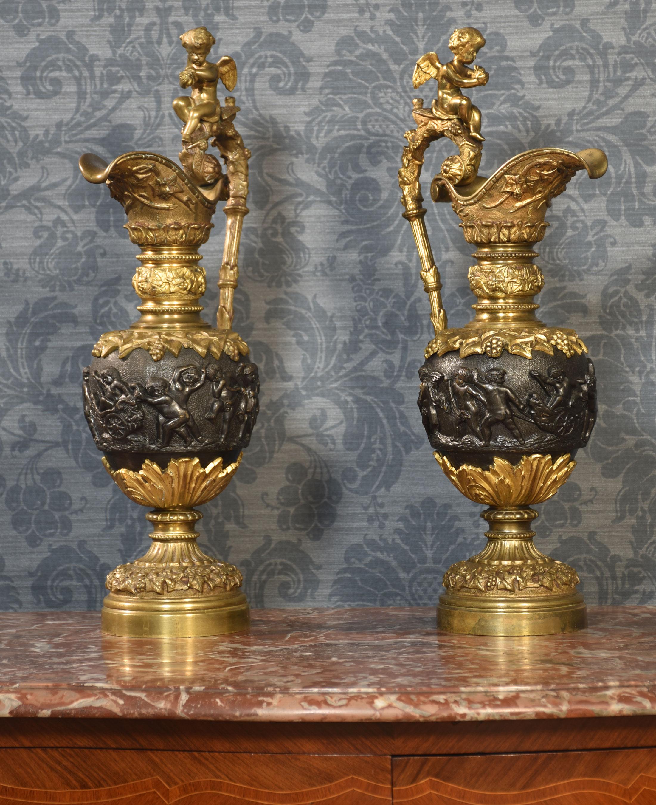 Pair of Renaissance style French patinated bronze ewers For Sale 1