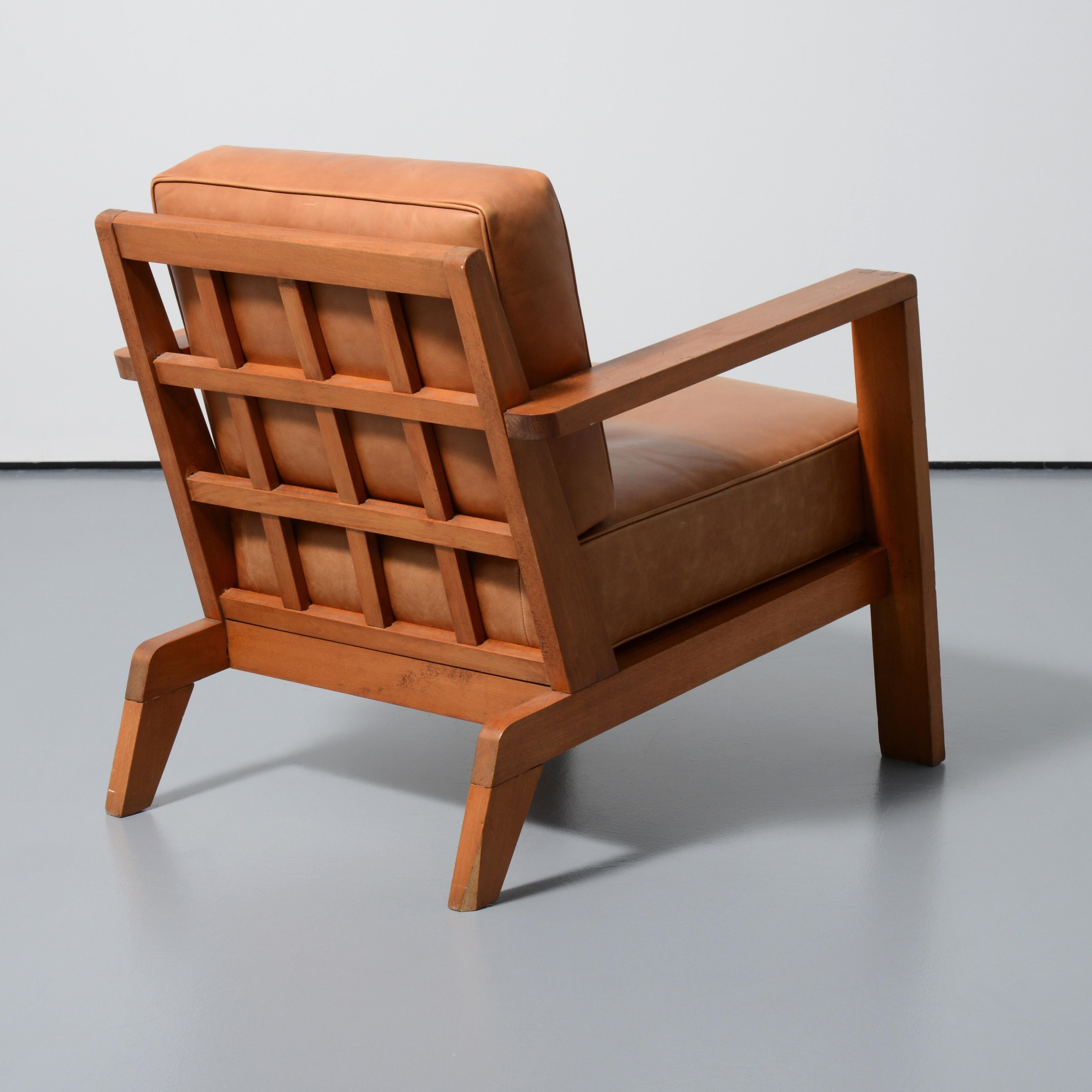 Mid-Century Modern Pair of Rene Gabriel Lounge Chairs For Sale