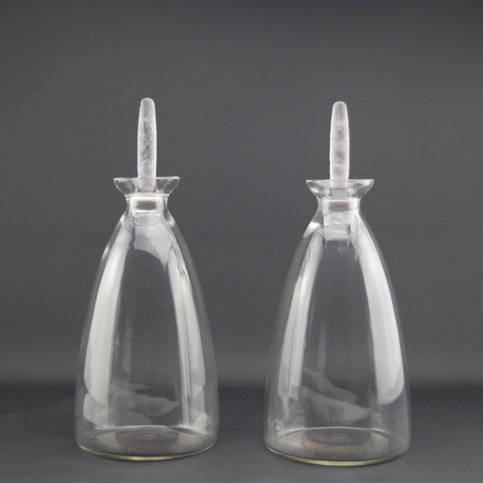 Pareja de decantadores diseño René Lalique Dornach C1927 Art Decó en venta