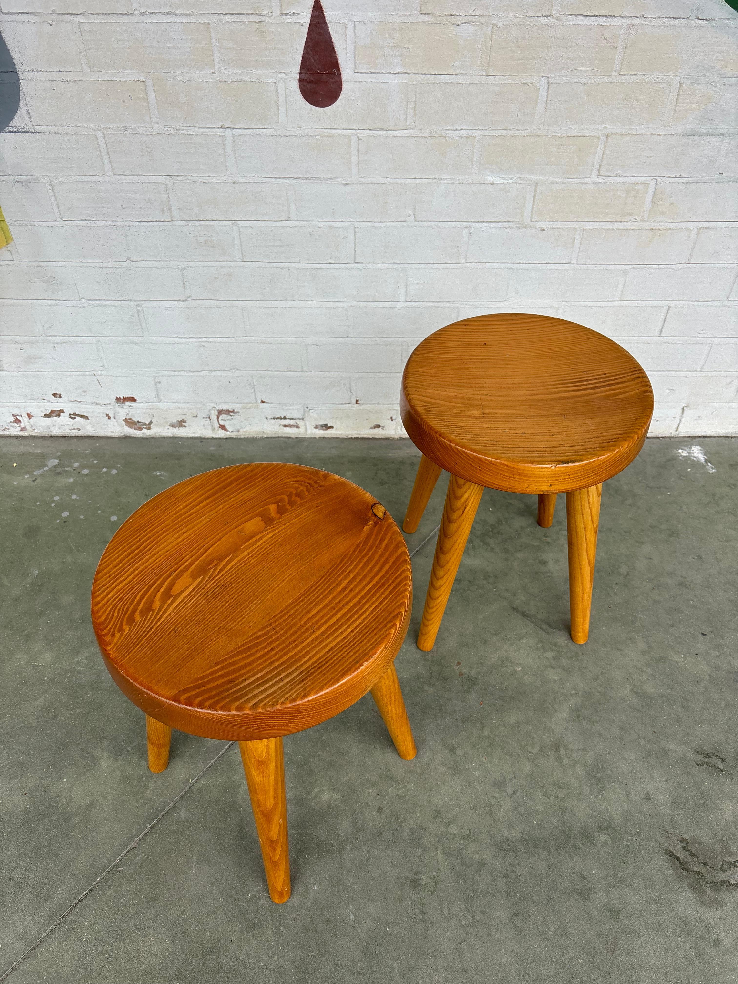 Paar Hocker von René Martin im Angebot 4