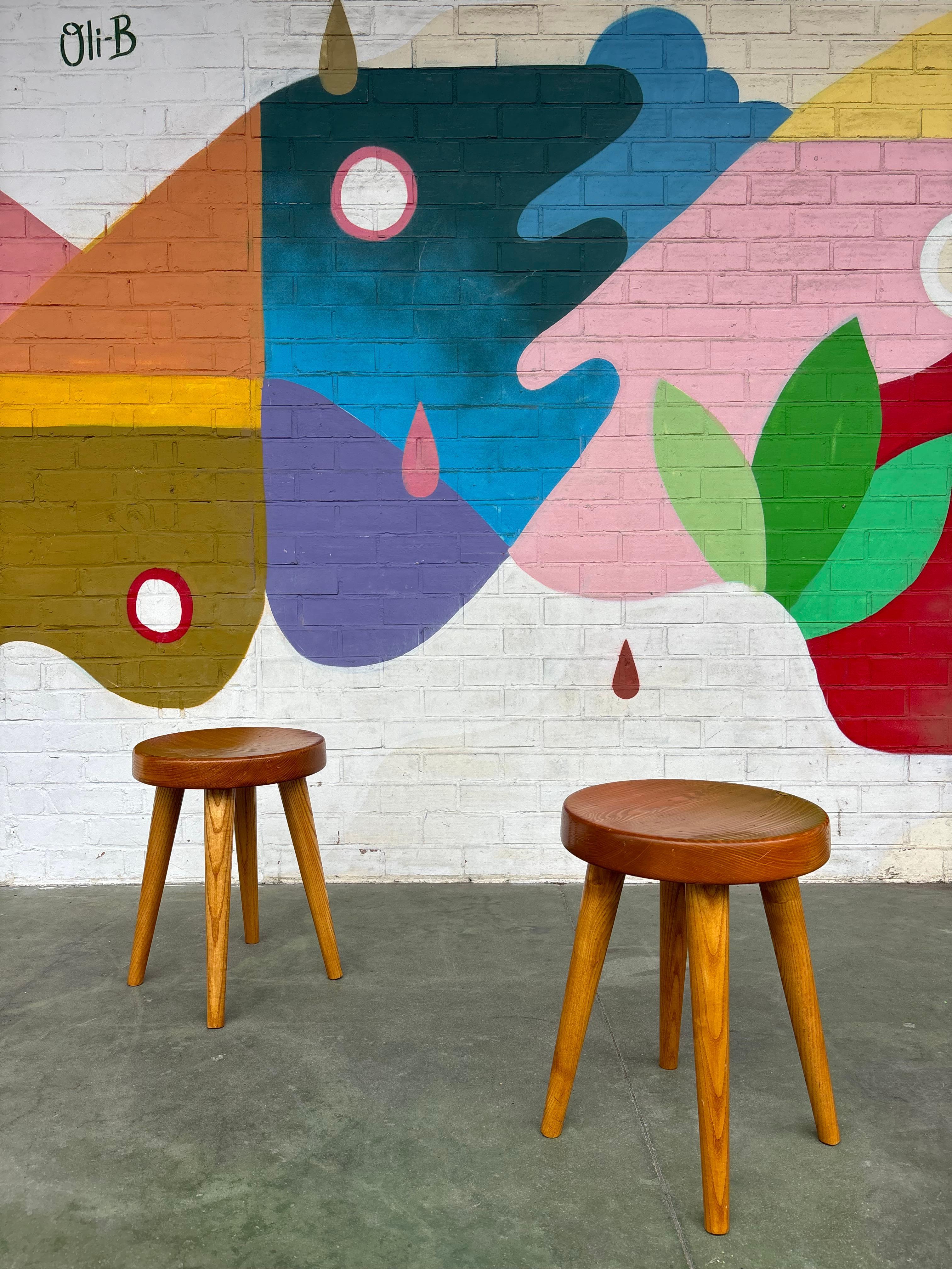 Paar Hocker von René Martin im Angebot 6