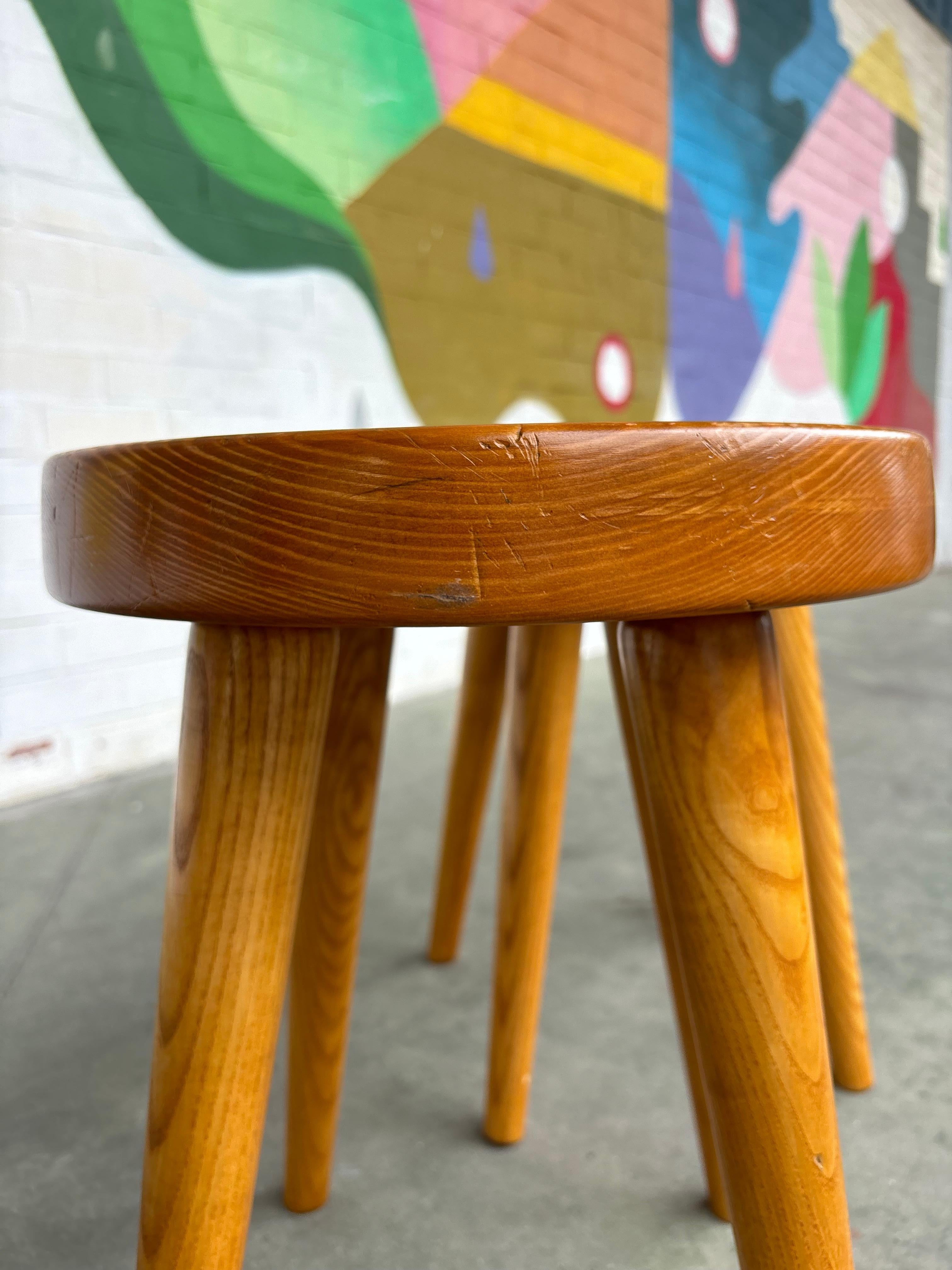 Paar Hocker von René Martin (Eichenholz) im Angebot