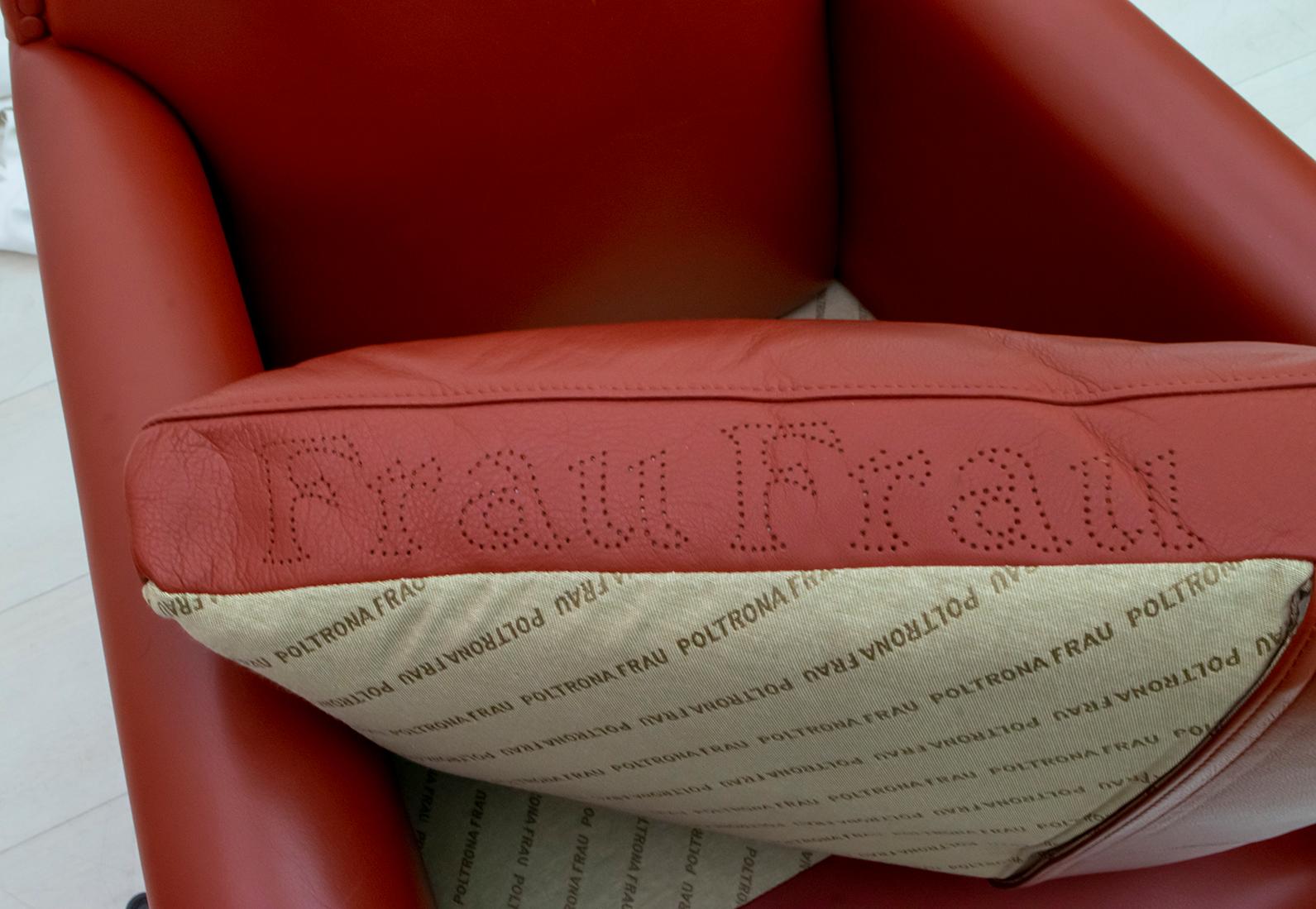 Paire de fauteuils italiens en cuir Renzo Frau « Lyra » de Poltrona Frau en vente 9