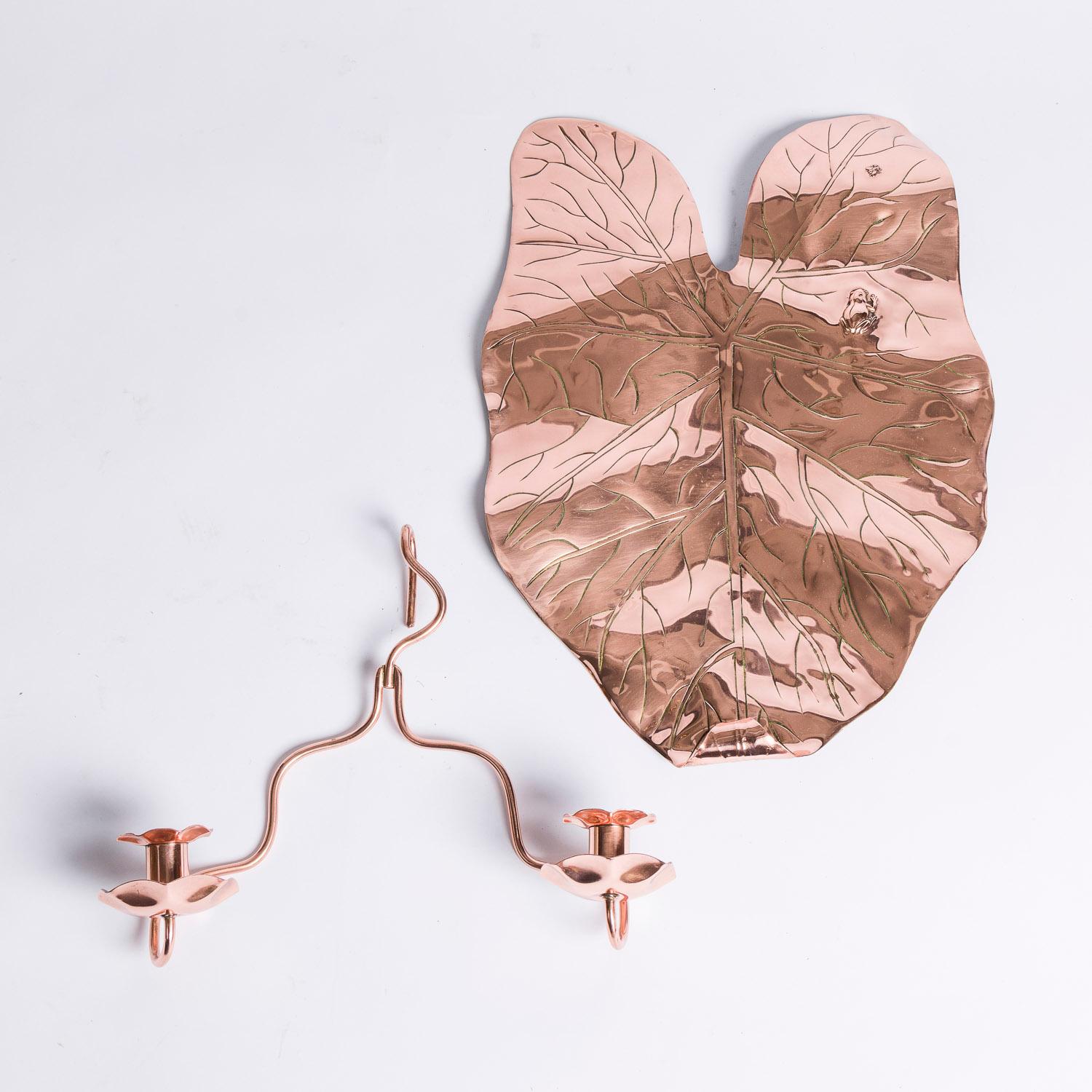 Pair of repoussé copper twin arm sconces in the form of a leaf For Sale 3