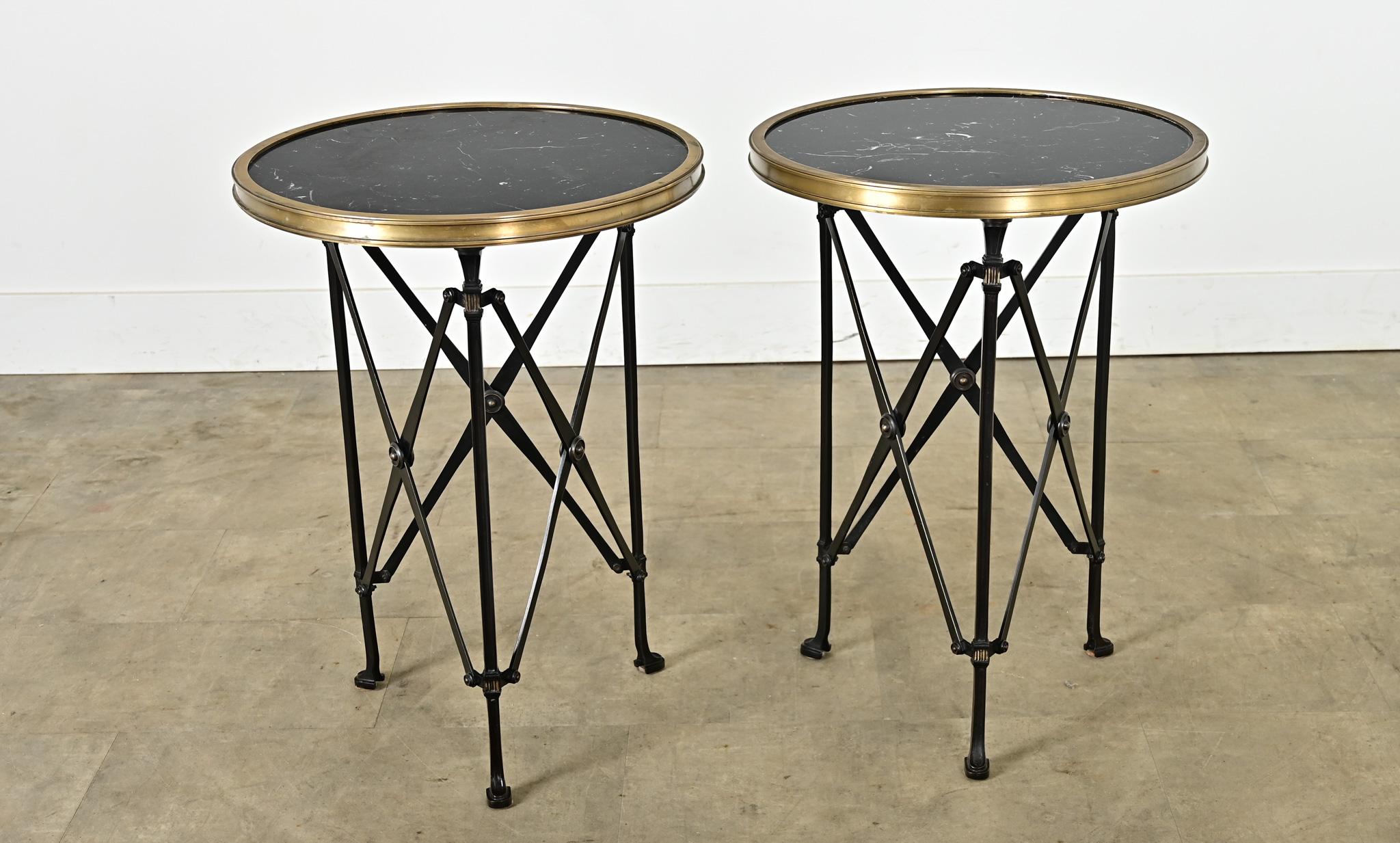 Paire de tables de guéridon de style Empire Revival en vente 3