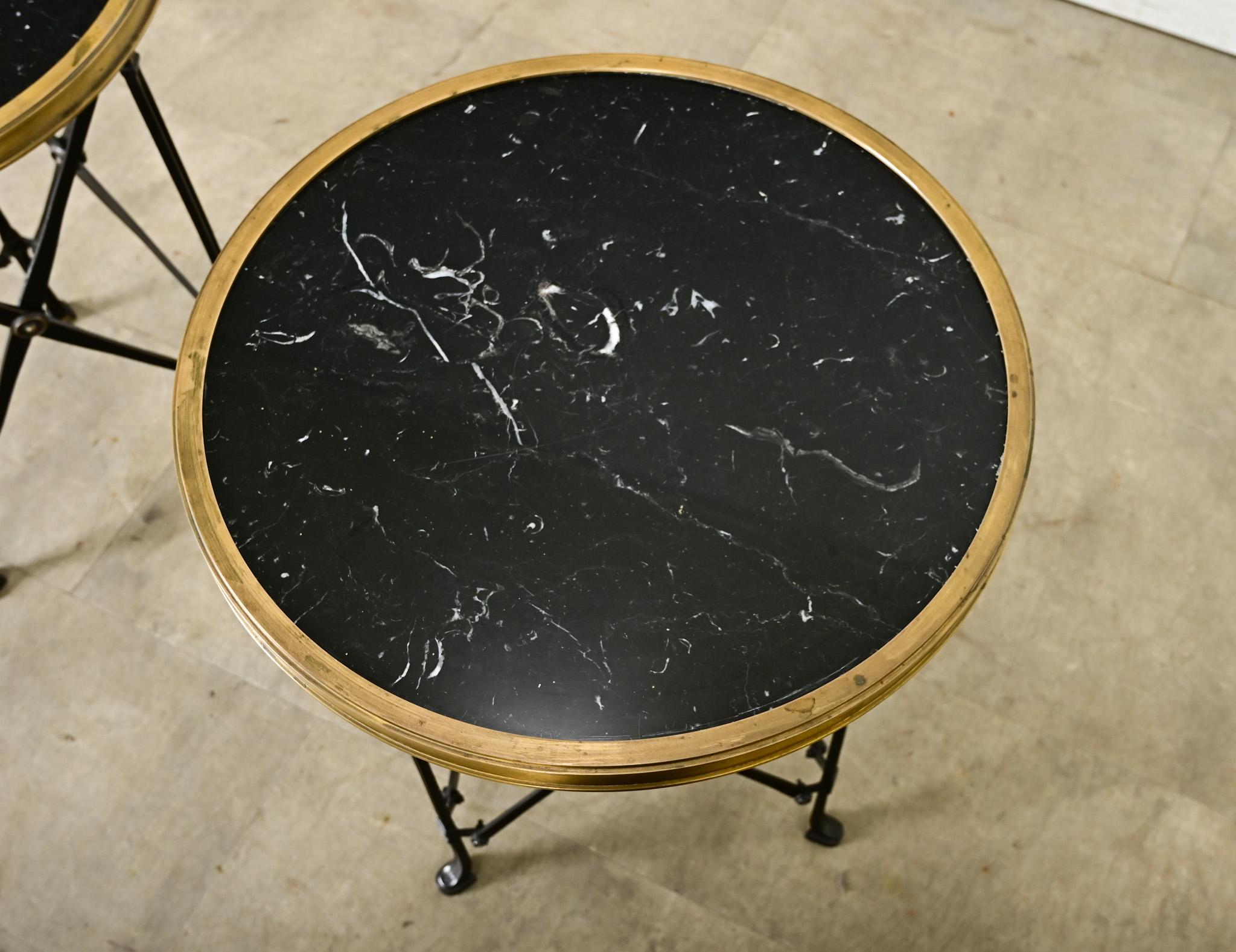 Sculpté Paire de tables de guéridon de style Empire Revival en vente