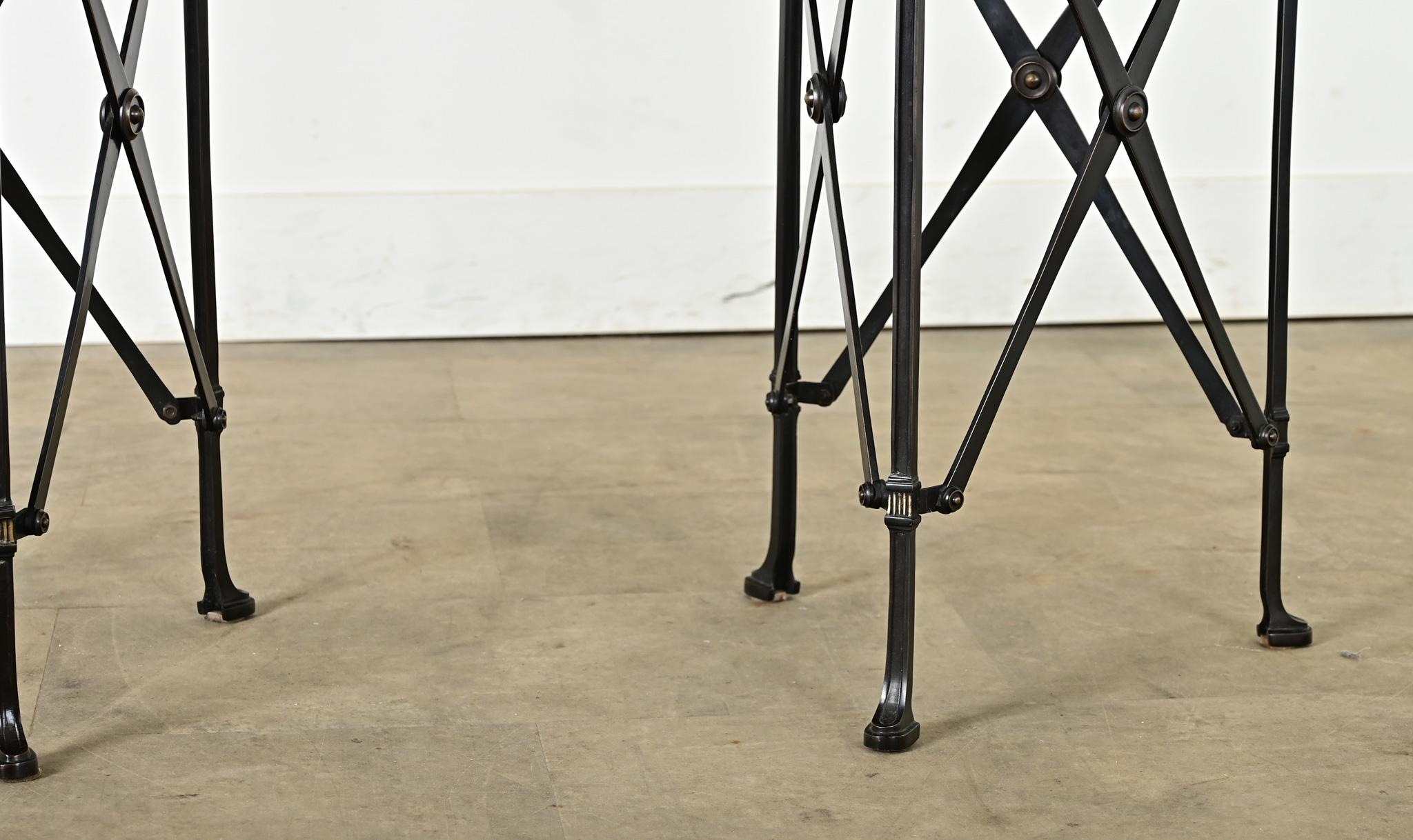 Métal Paire de tables de guéridon de style Empire Revival en vente