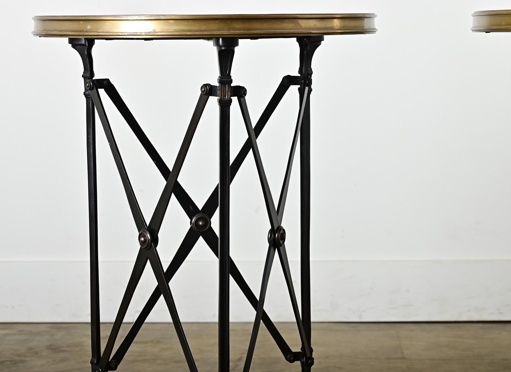 Paire de tables de guéridon de style Empire Revival en vente 2